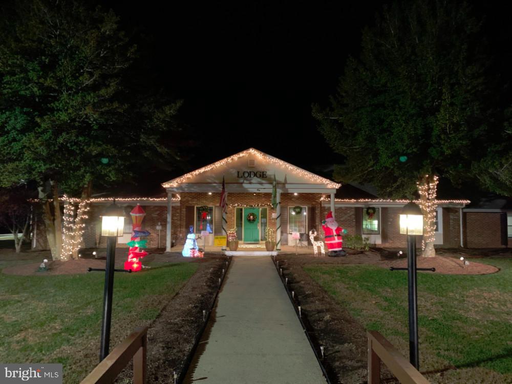 LAKE CAROLINE - Residential