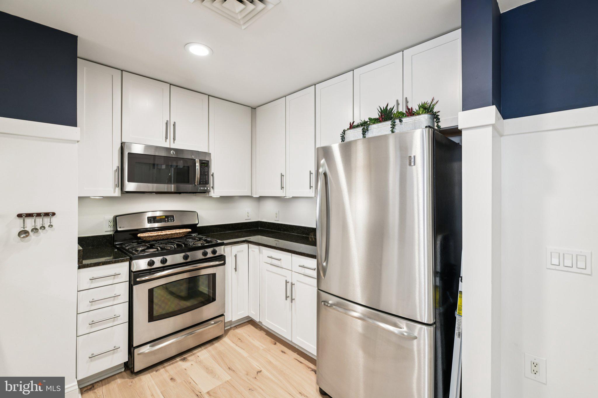 525 N FAYETTE STREET 218