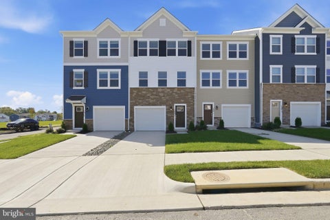 Townhouse For Rent - 133 Willett Hollow Street<br/> STEPHENS CITY, VA 22655