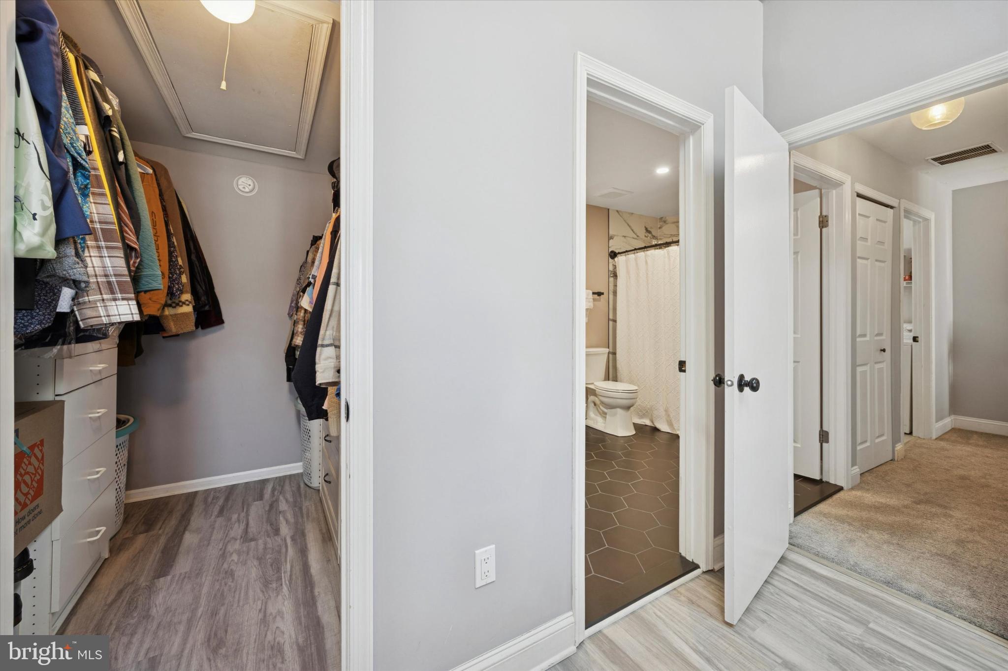 CRESTWOOD CONDO - Residential