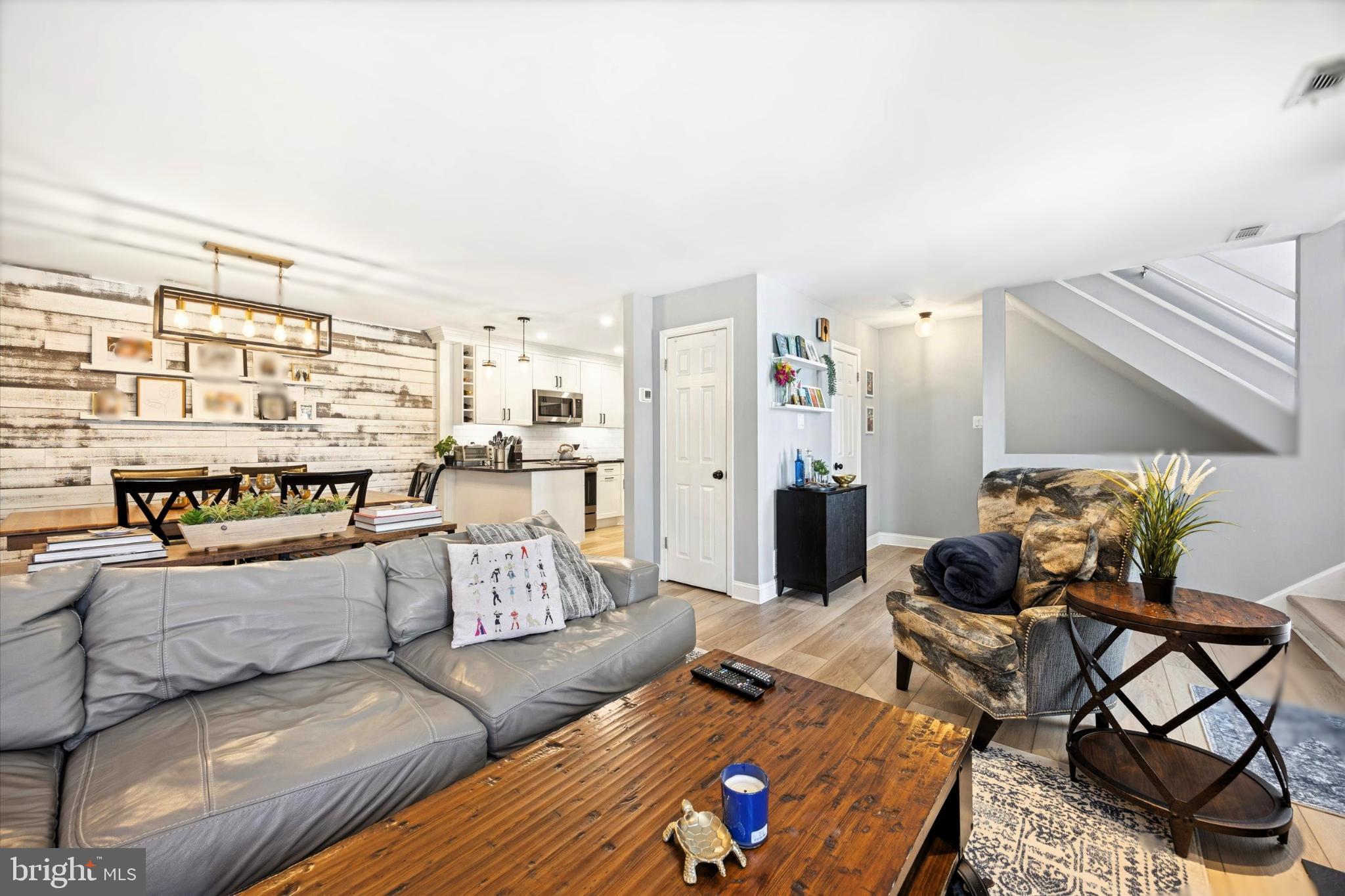 CRESTWOOD CONDO - Residential