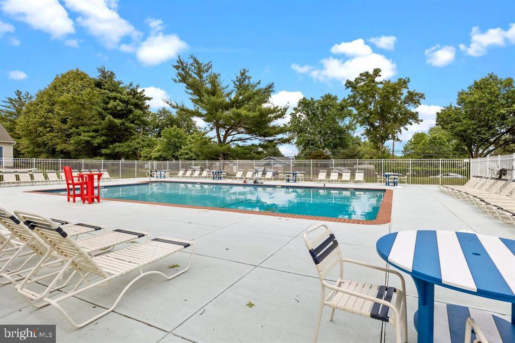 CRESTWOOD CONDO - Residential