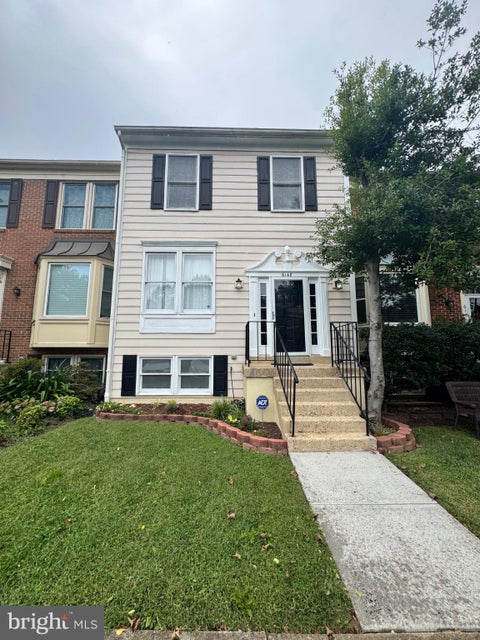 Townhouse For Rent - 6148 Joust Lane<br/> ALEXANDRIA, VA 22315