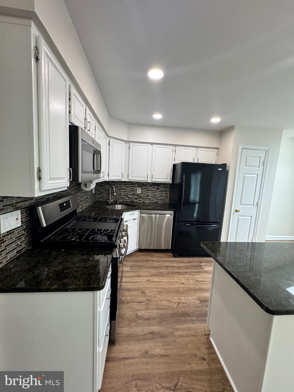 6148 JOUST LANE