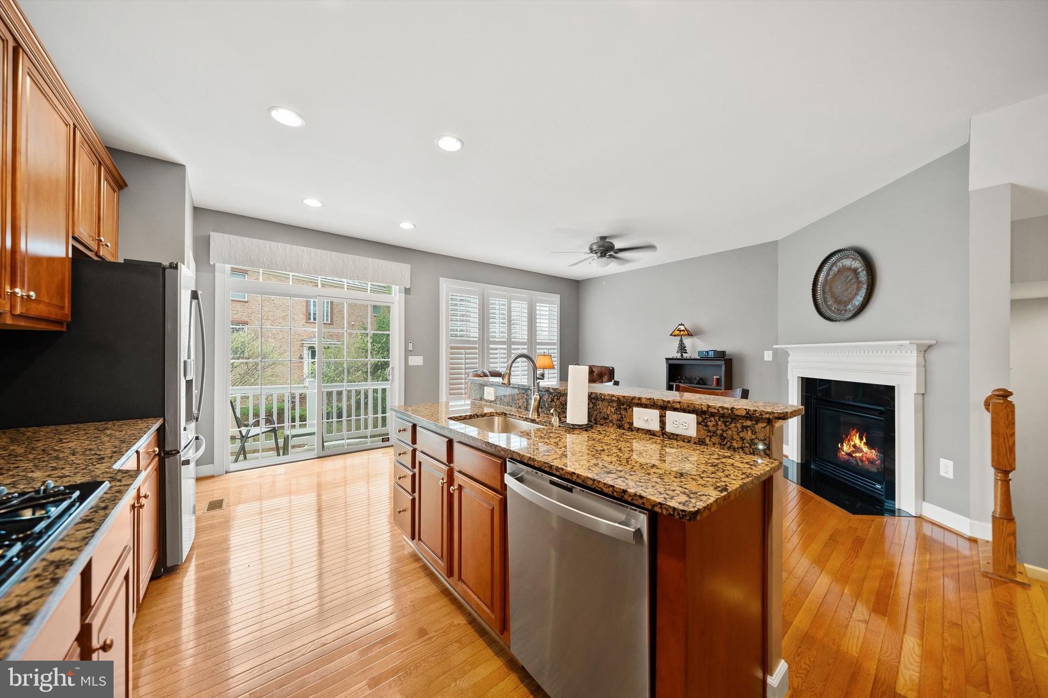 FAIR OAKS - Residential