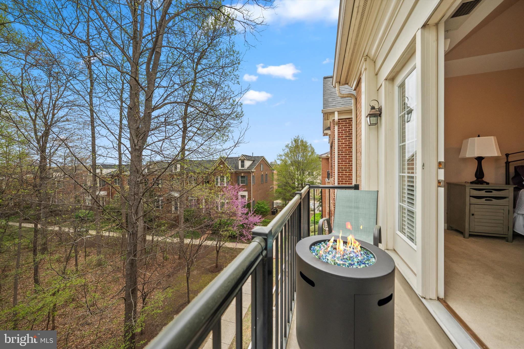 FAIR OAKS - Residential