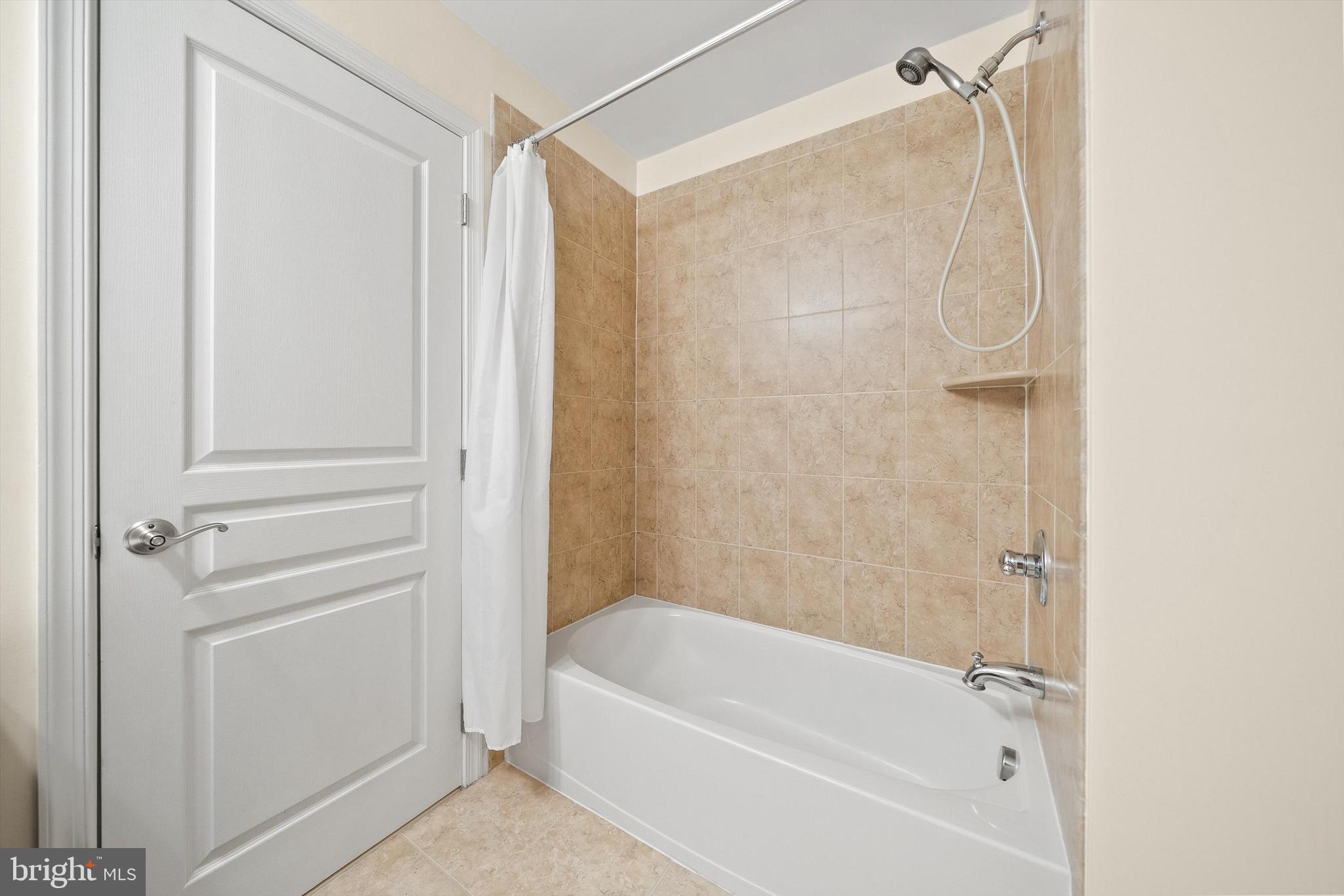 FAIR OAKS - Residential