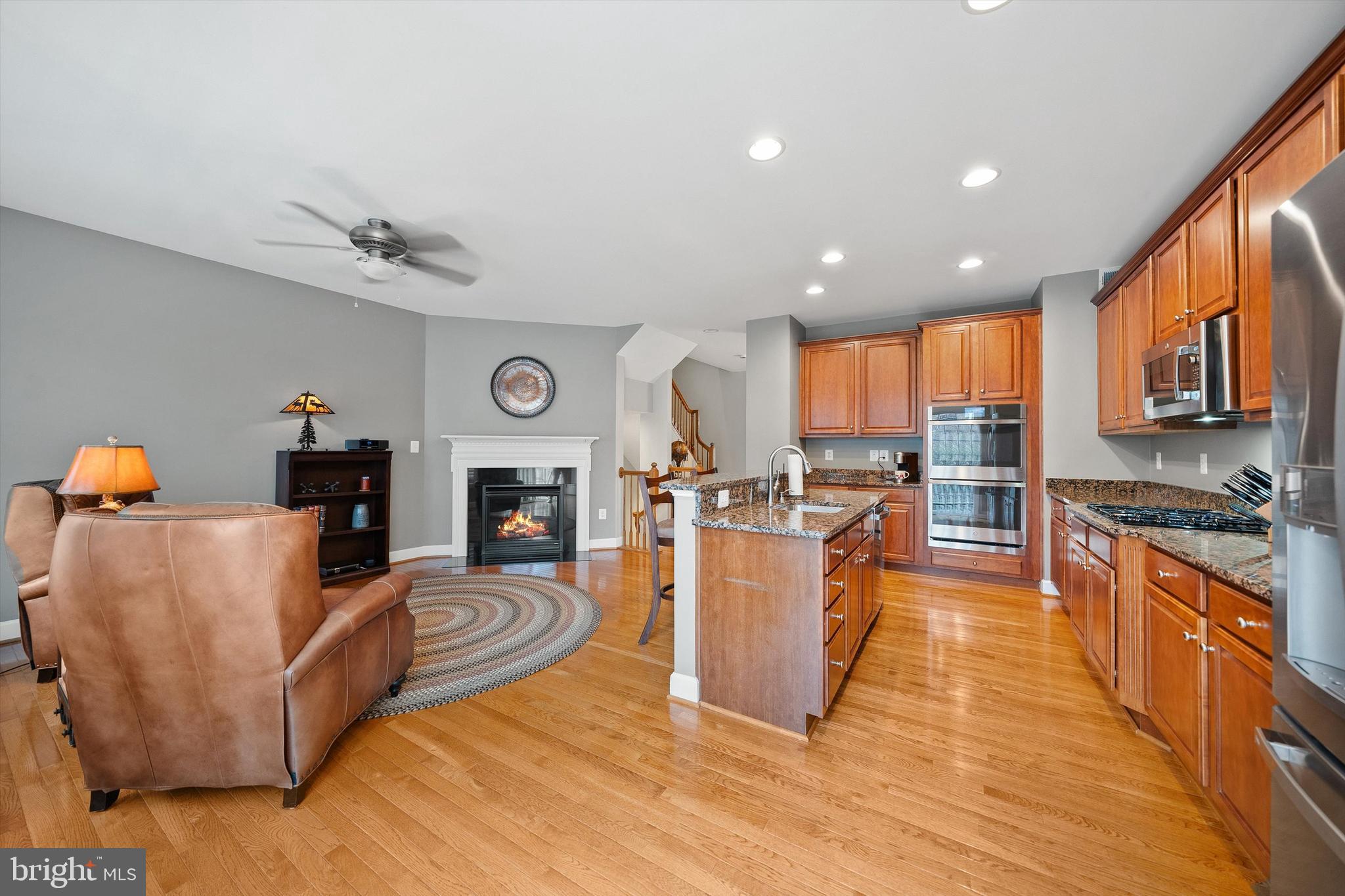 FAIR OAKS - Residential