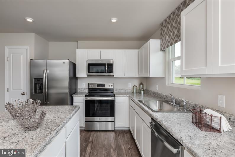 RIDGELY FOREST - Residential