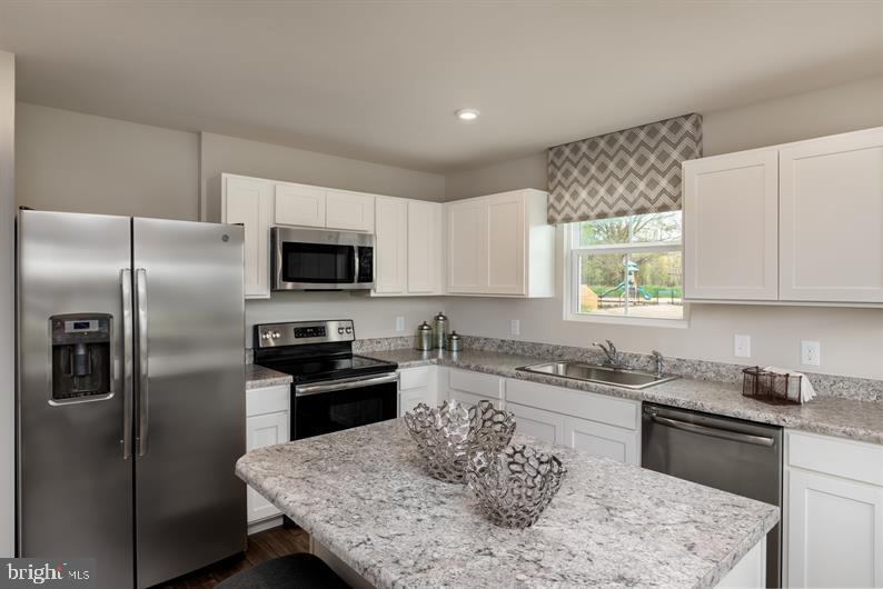 RIDGELY FOREST - Residential