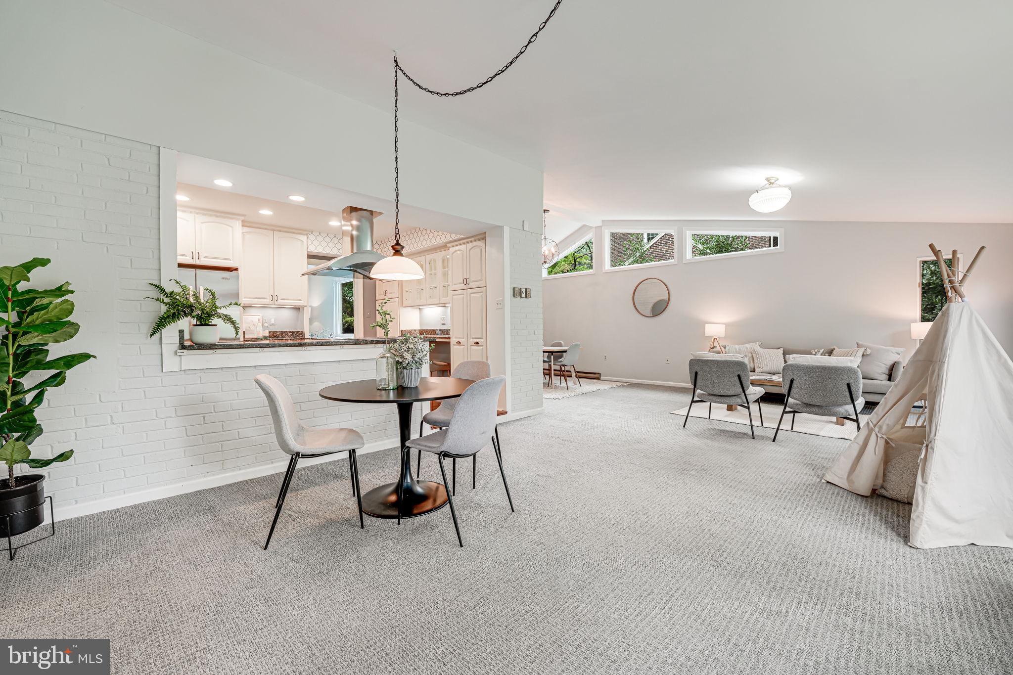 HIGHLAND VIEW - Residential