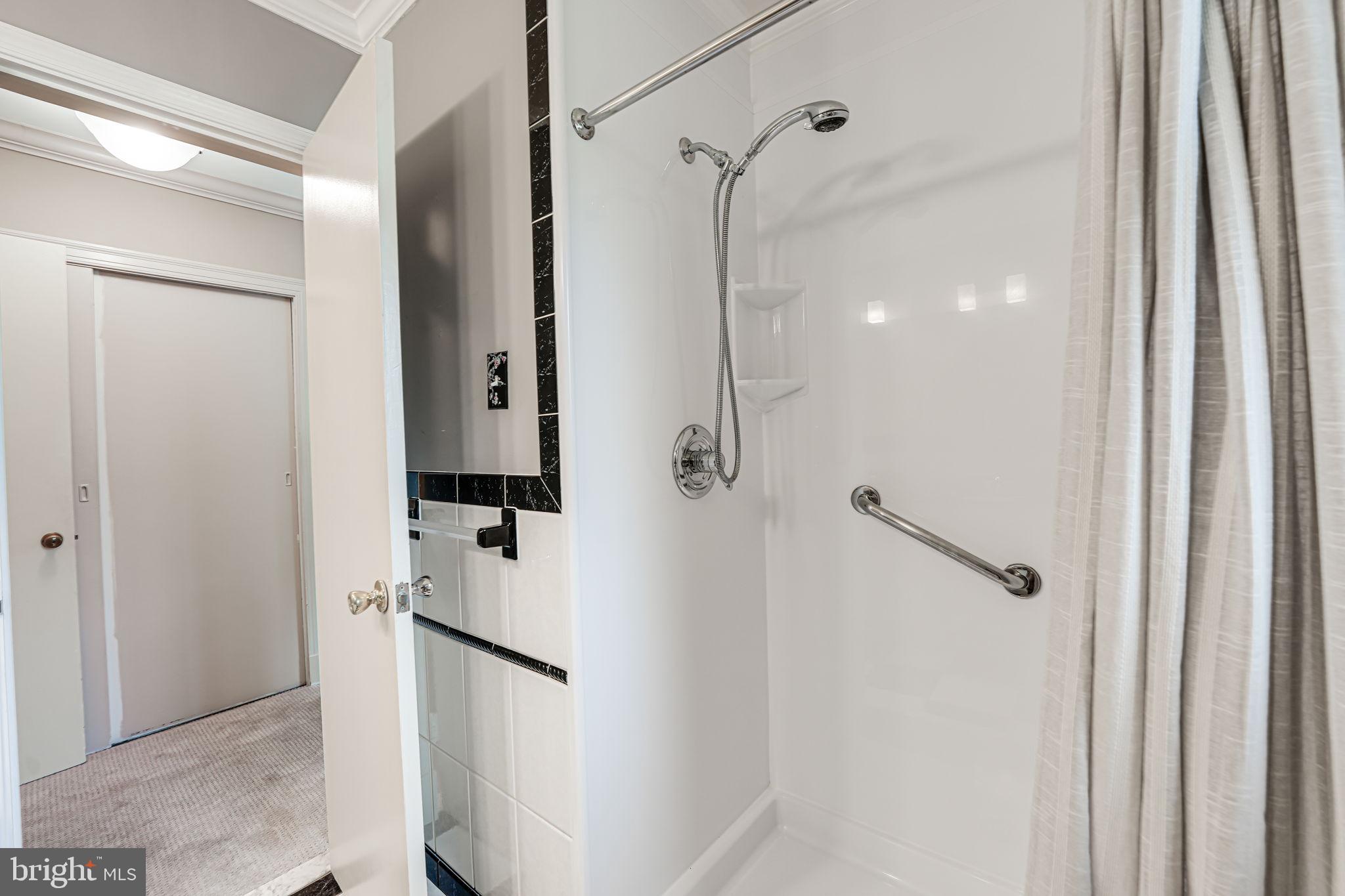 HIGHLAND VIEW - Residential