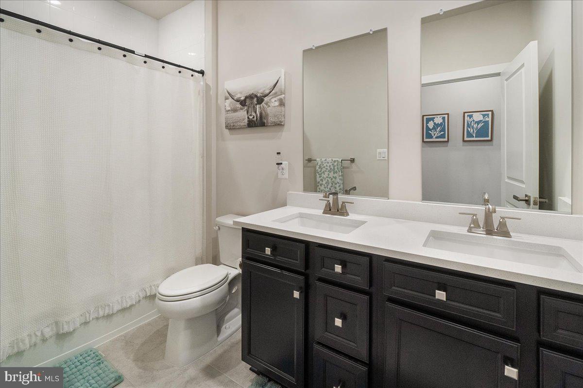 LAKE LINGANORE TOWN CENTER - Residential