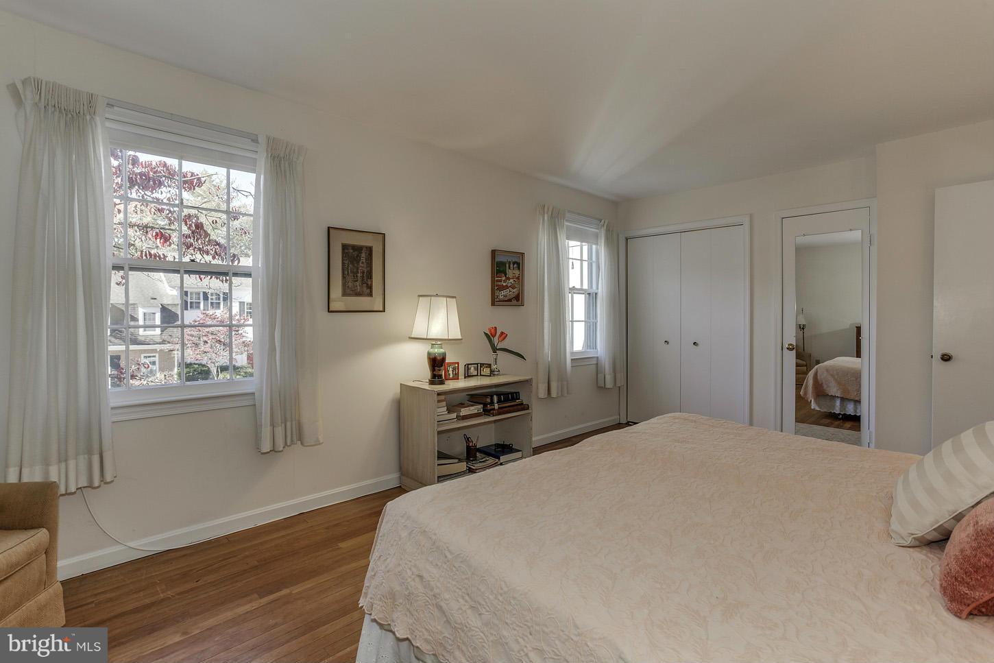 HAMLET PLACE - Residential