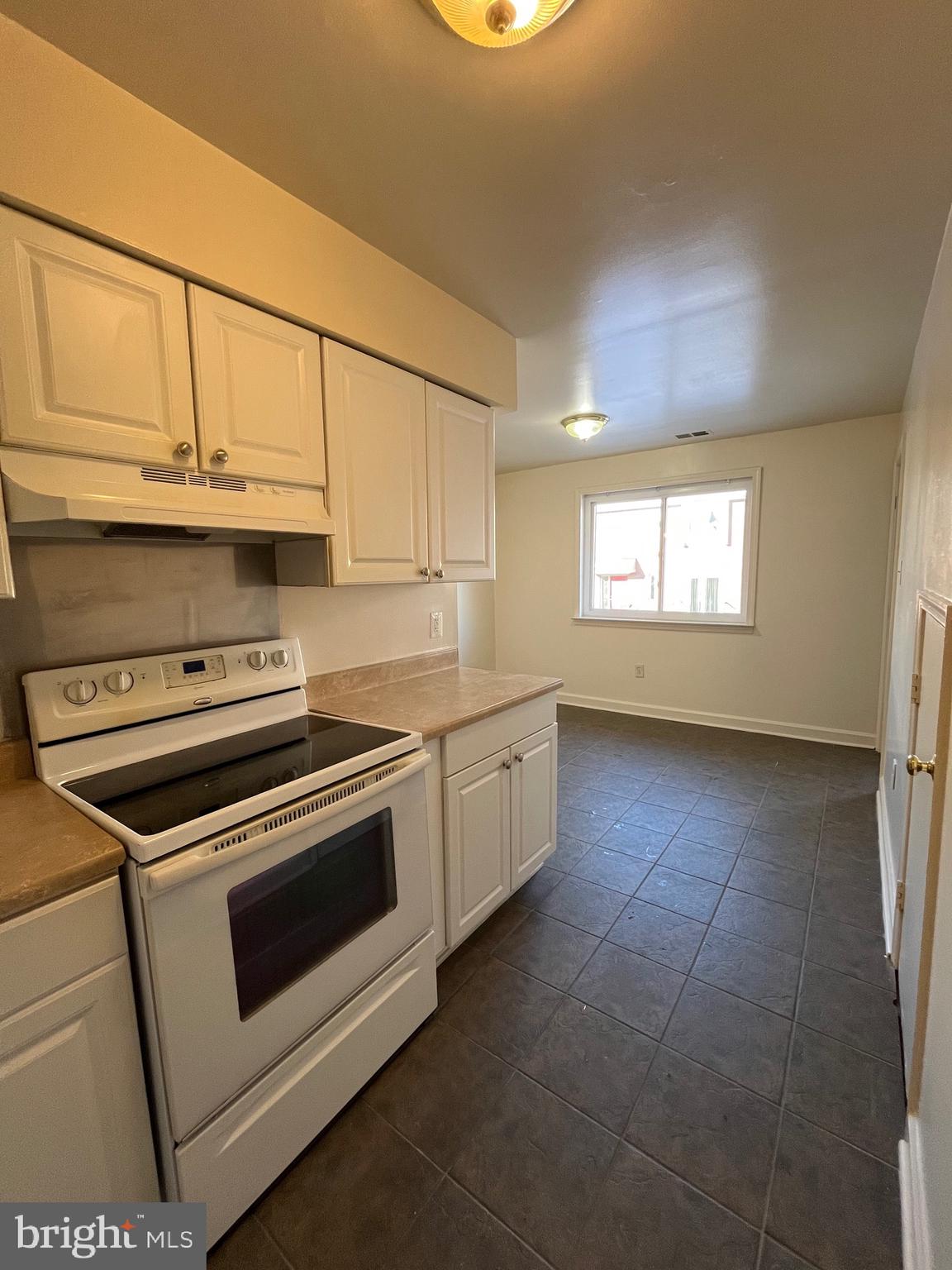 TERRACE TOWNHOUSES OF ANNANDALE - Residential Lease