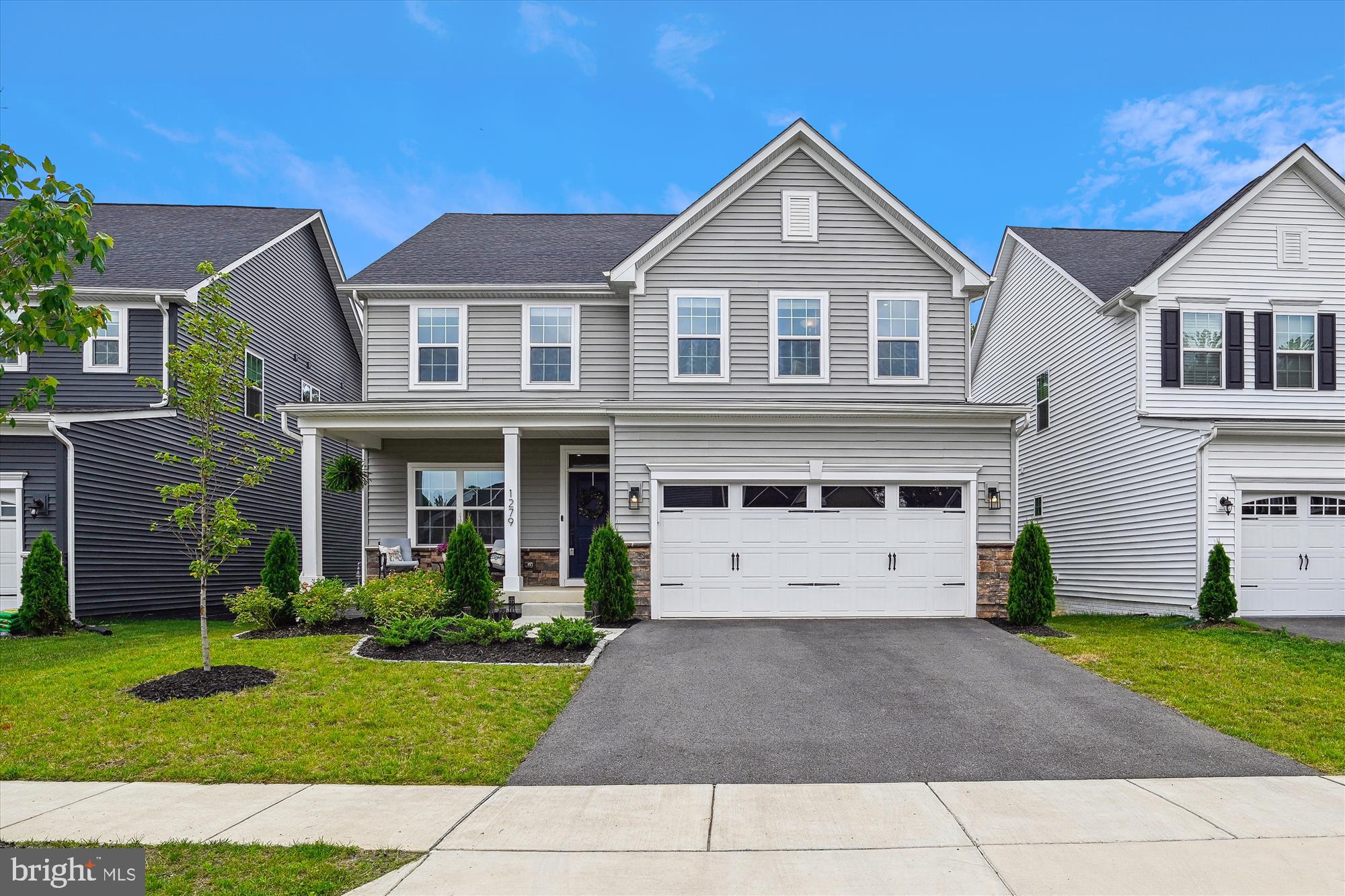 TWO RIVERS - Residential