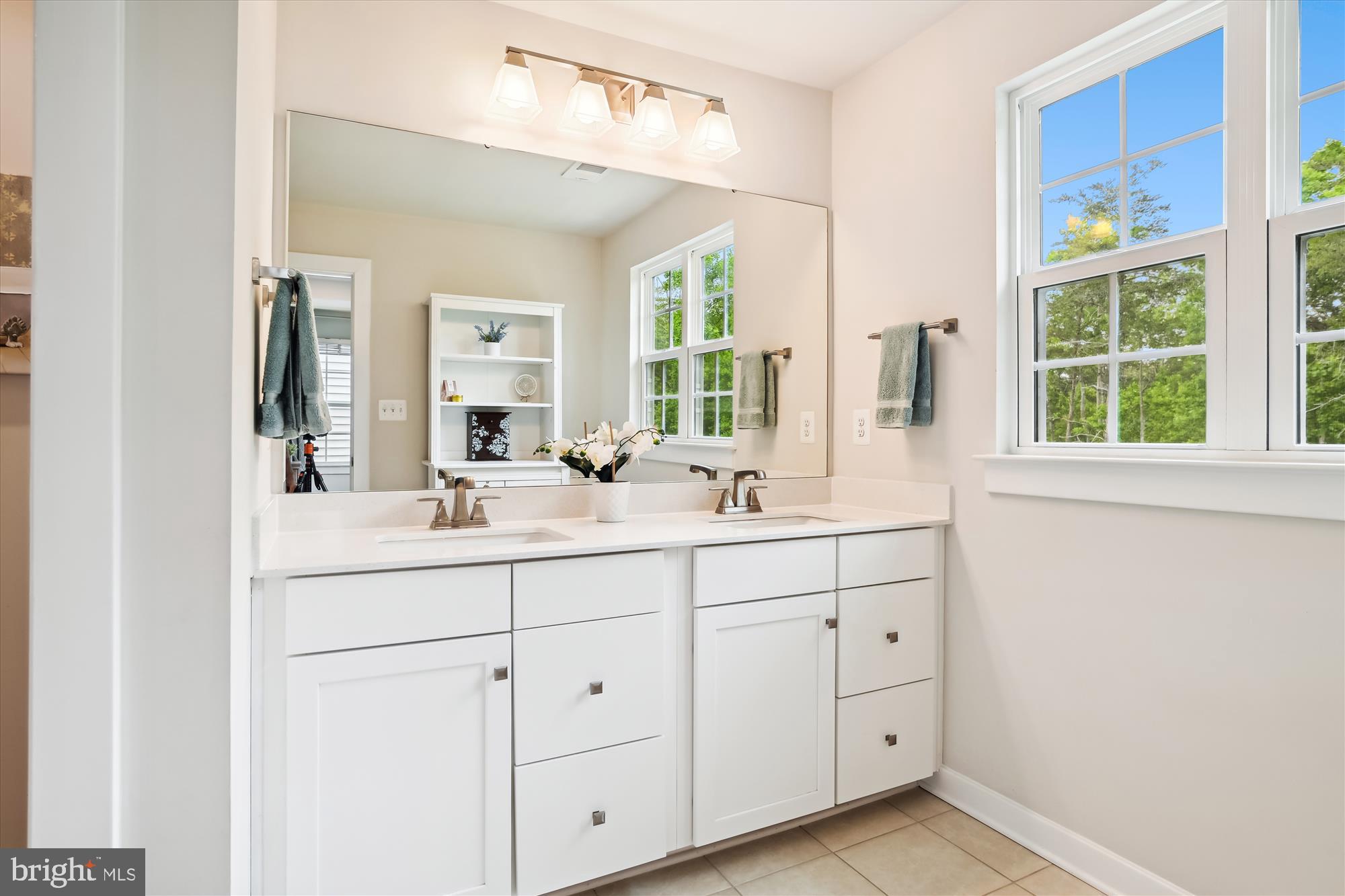 TWO RIVERS - Residential