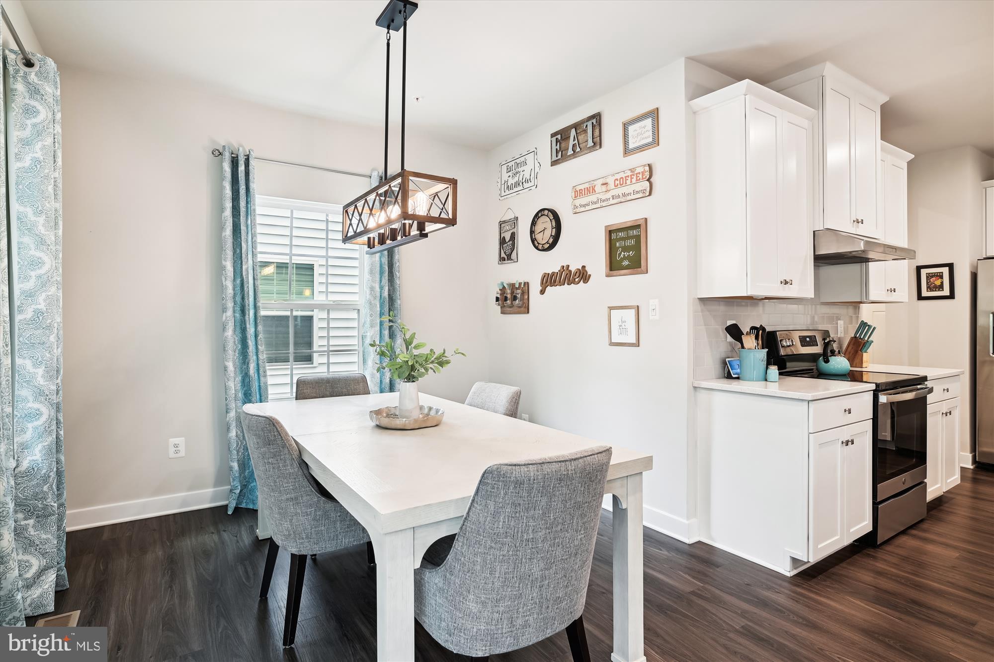 TWO RIVERS - Residential