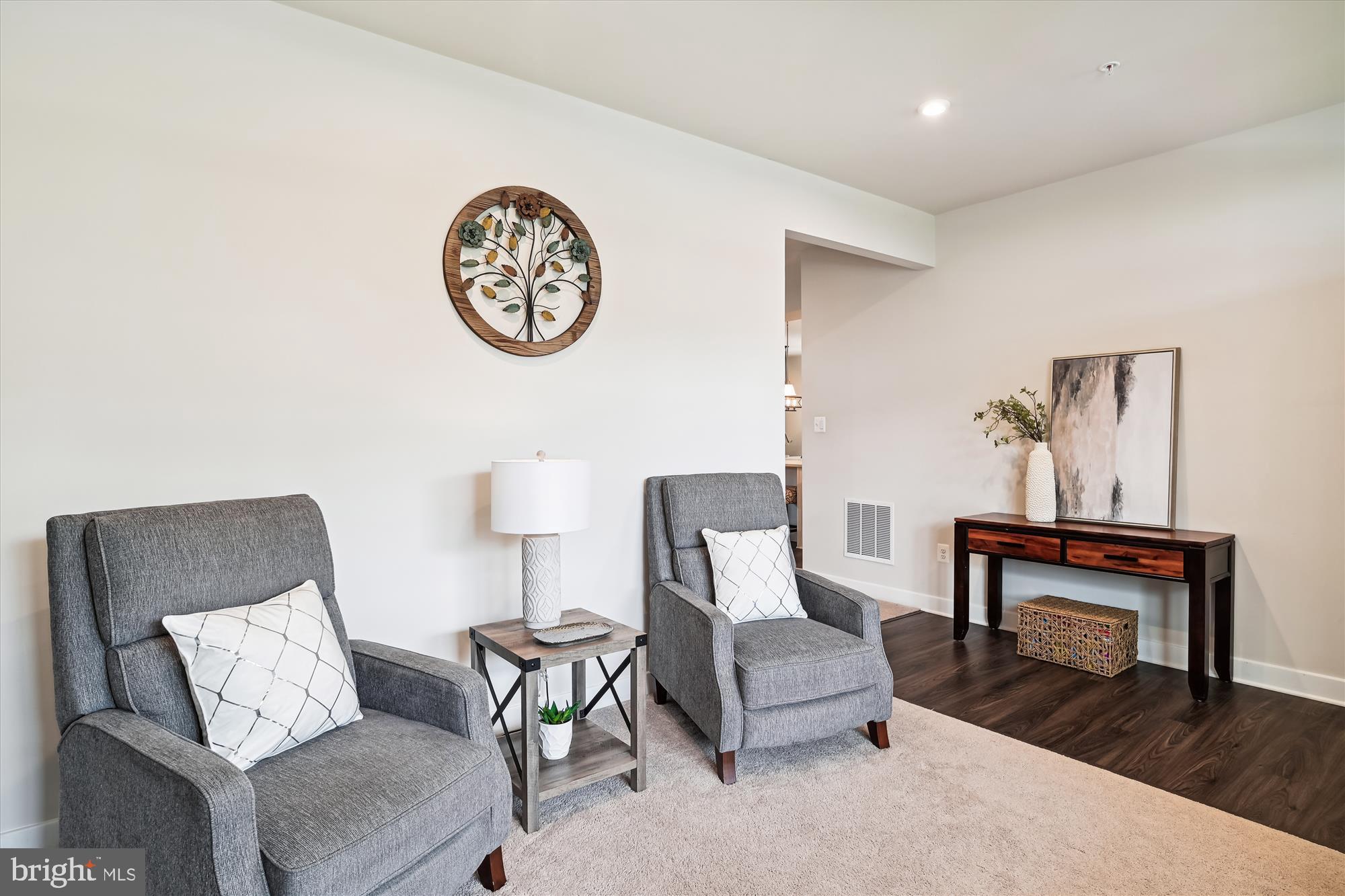 TWO RIVERS - Residential