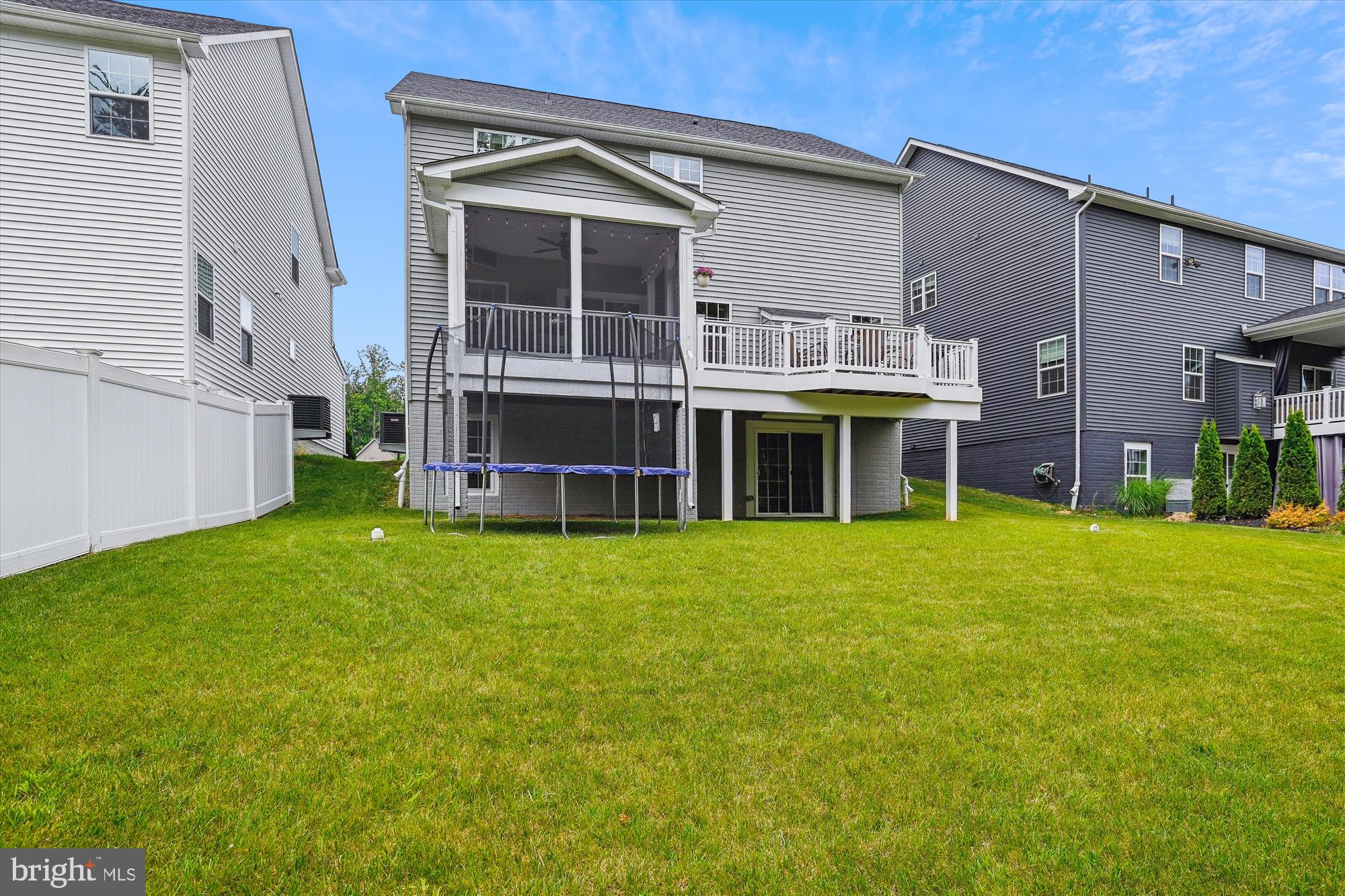 TWO RIVERS - Residential