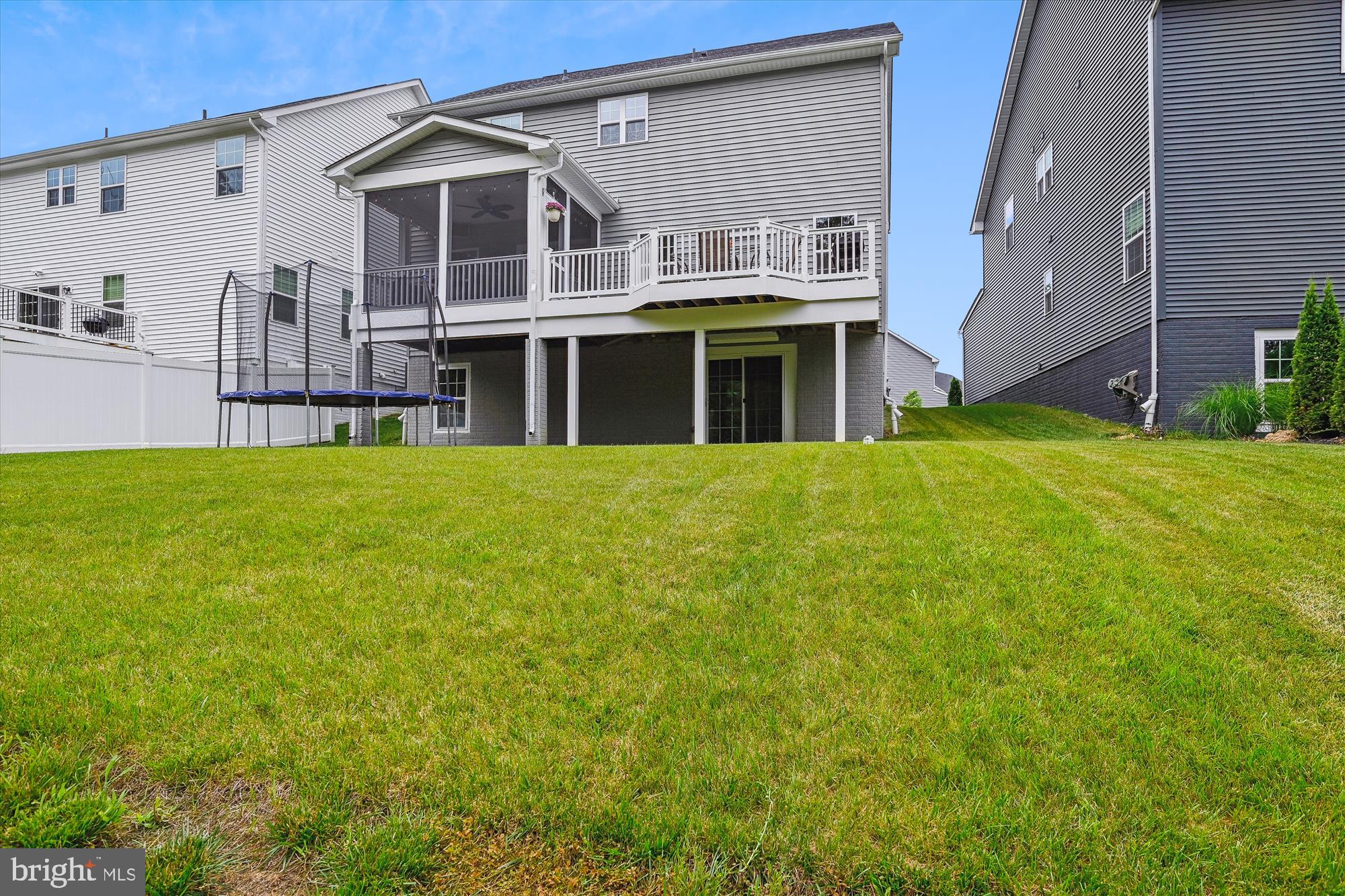 TWO RIVERS - Residential