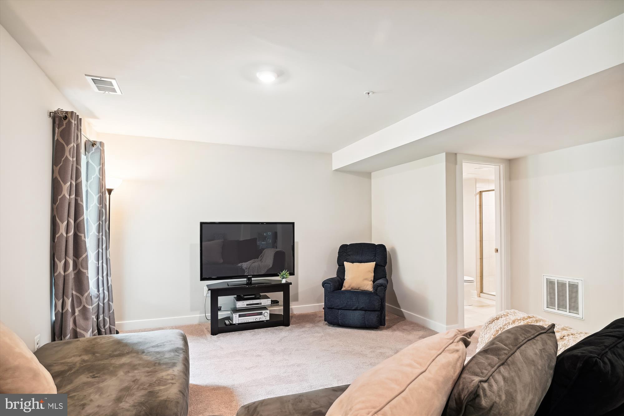 TWO RIVERS - Residential