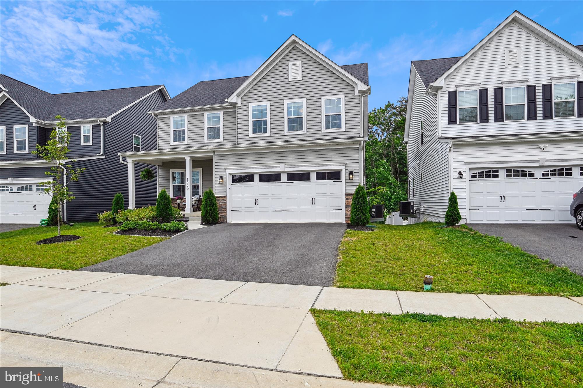 TWO RIVERS - Residential