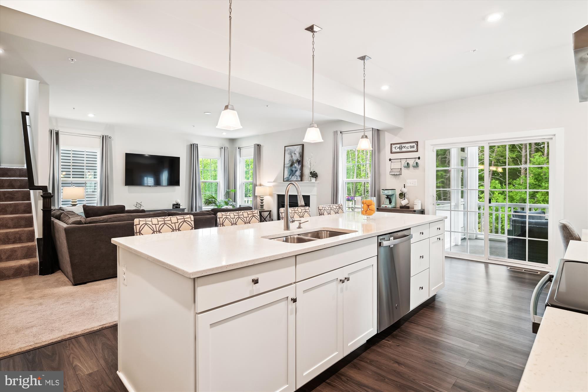 TWO RIVERS - Residential