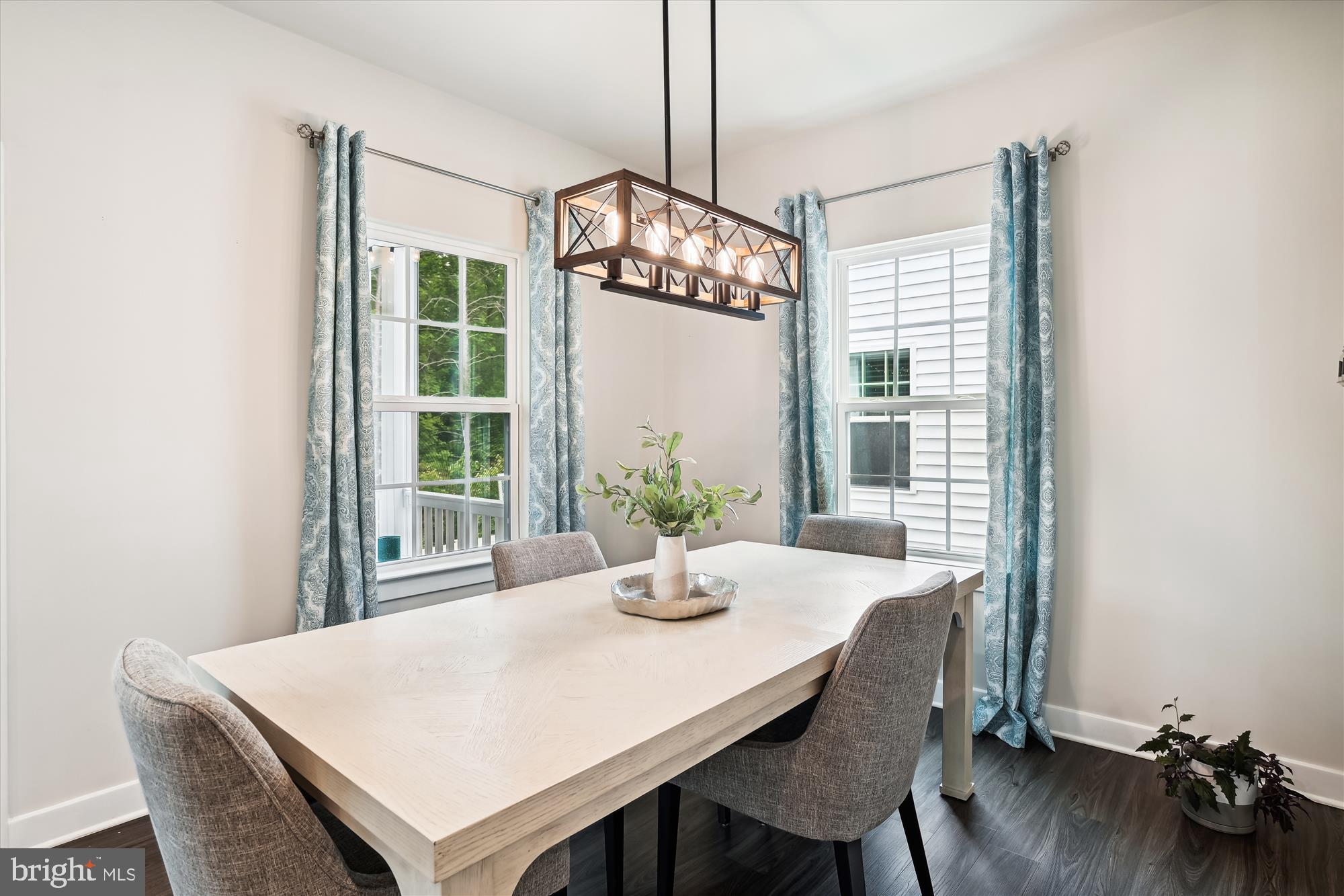 TWO RIVERS - Residential