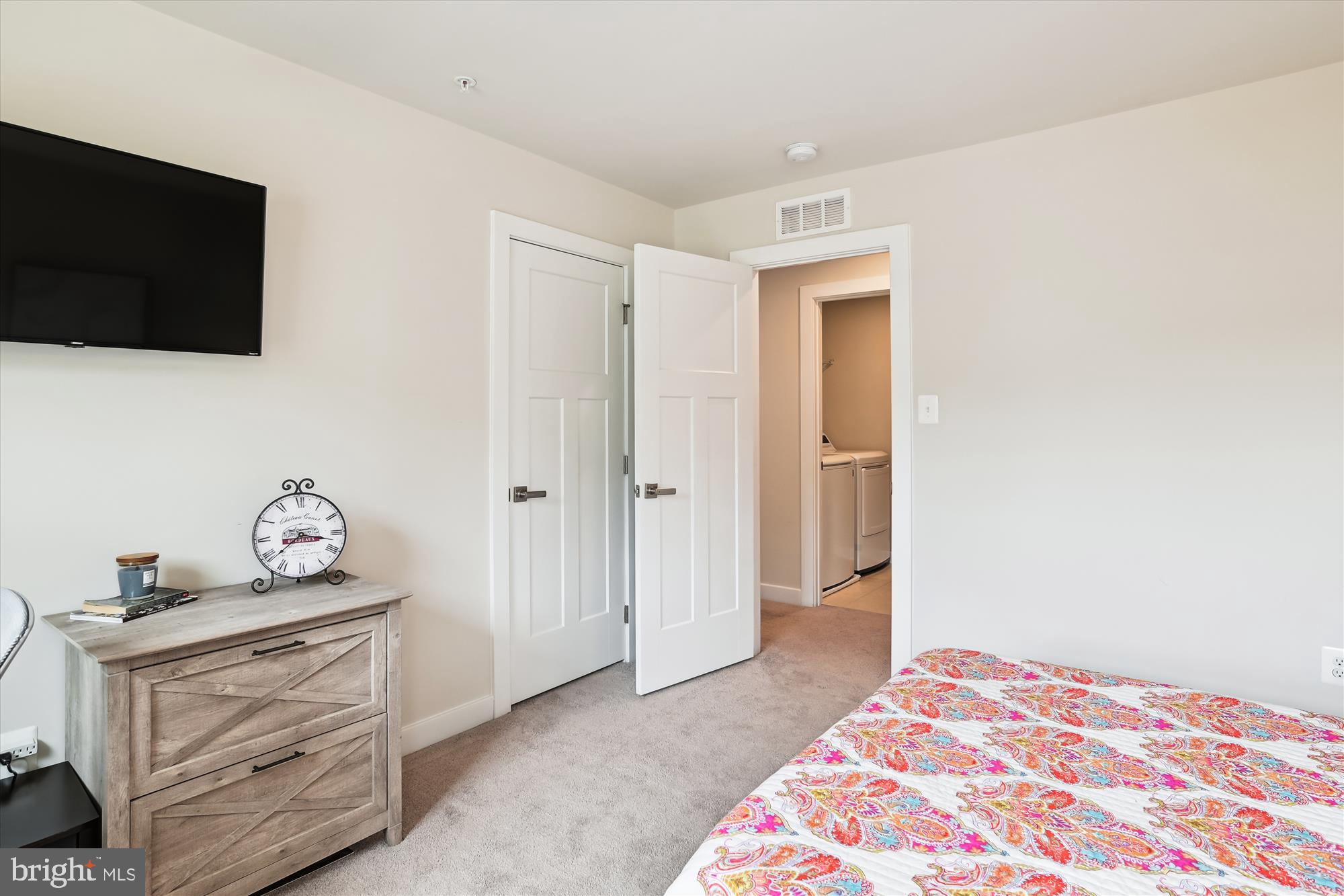 TWO RIVERS - Residential