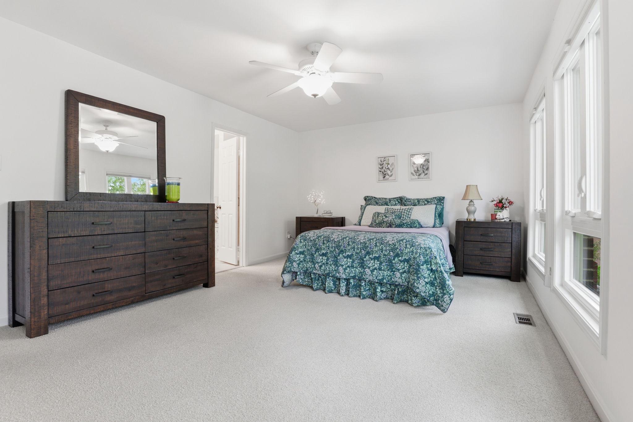 MAYFAIR OF MCLEAN - Residential