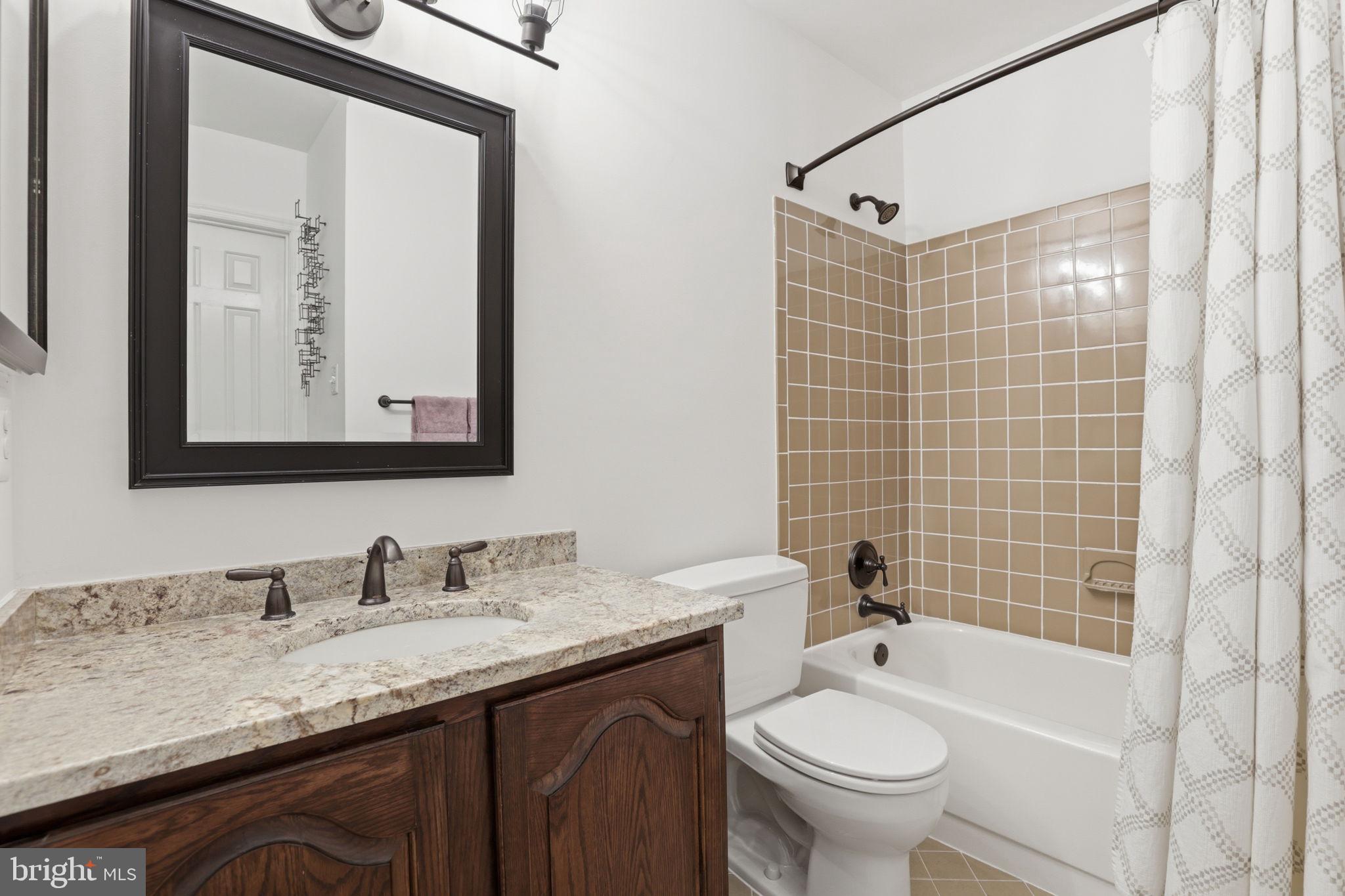 MAYFAIR OF MCLEAN - Residential