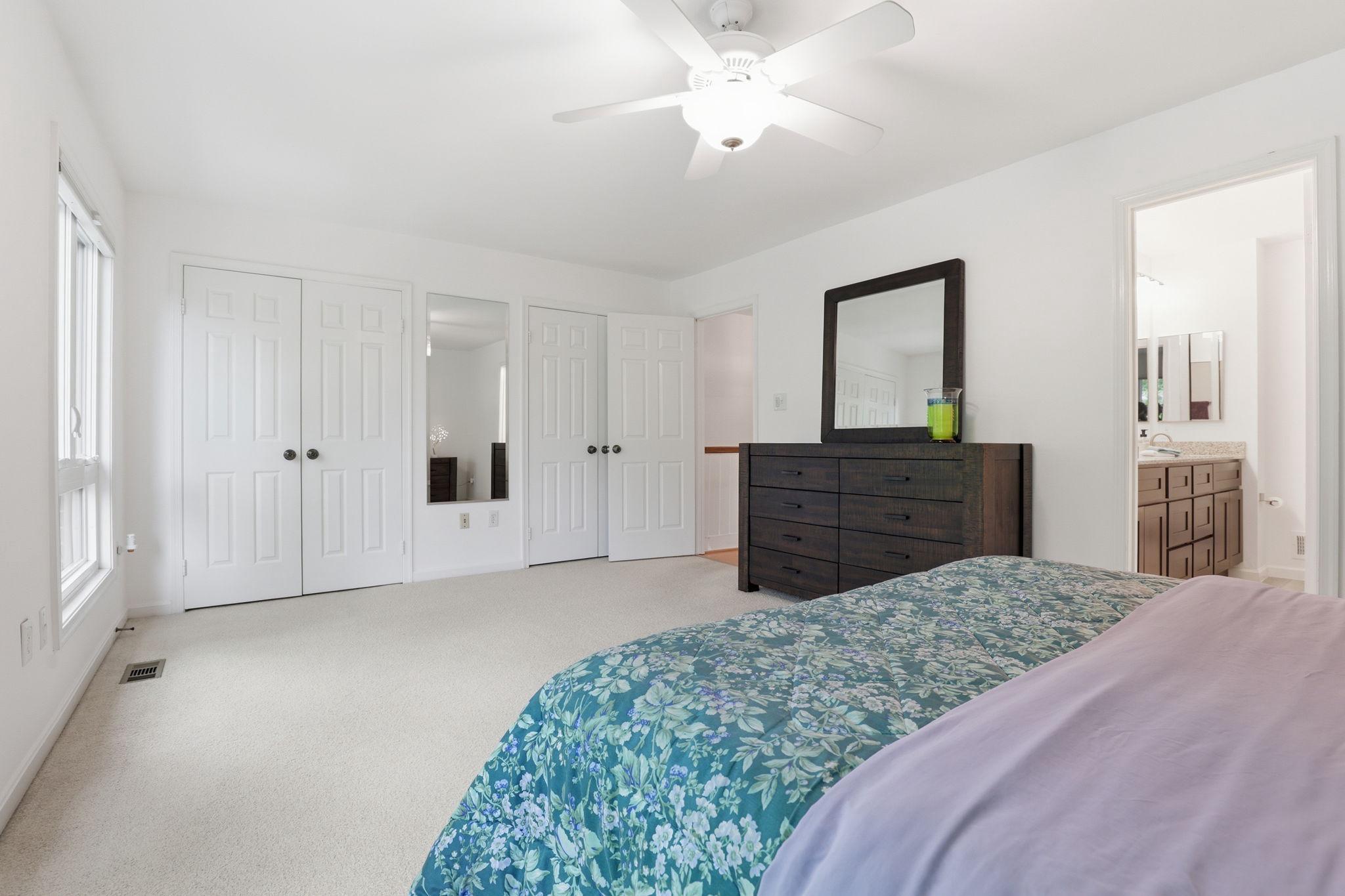 MAYFAIR OF MCLEAN - Residential