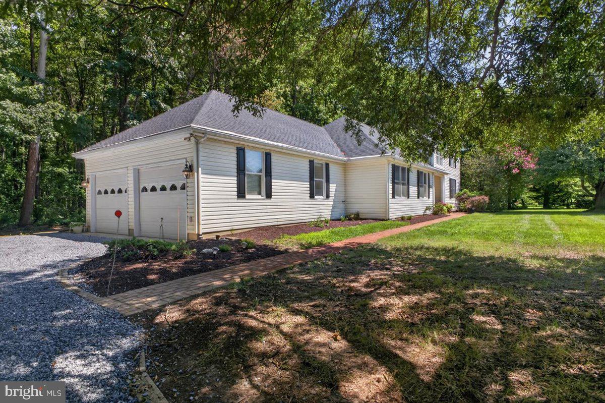 22400 GREAT OAK LANDING RD.