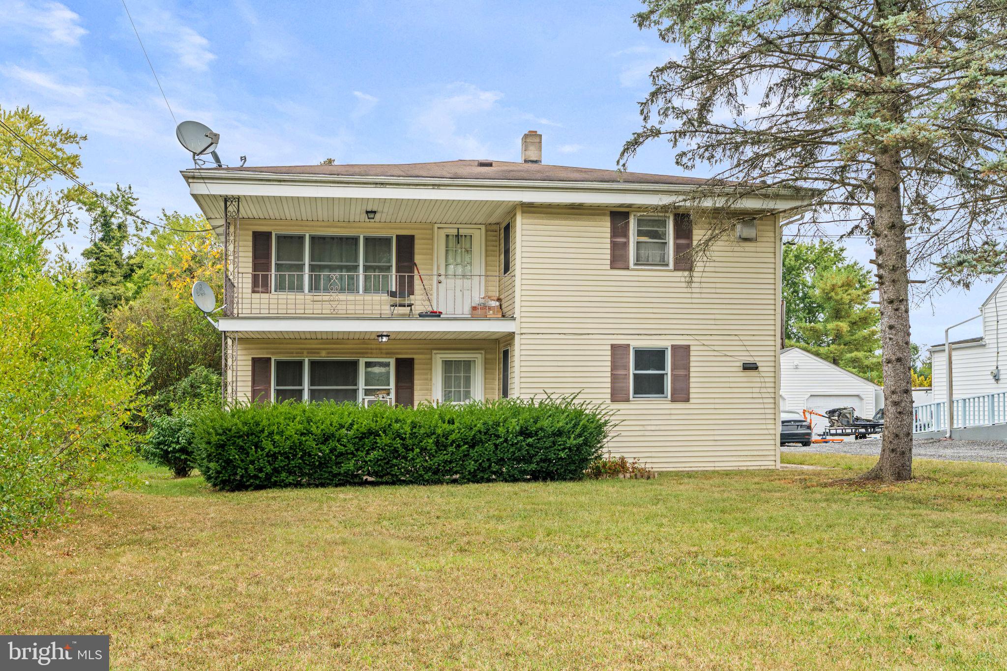 RARE INVESTMENT OPPORTUNITY TO OWN THIS GREAT 2-UNIT DUPLEX IDEALLY LOCATED CLOSE TO DOWNTOWN CARLISLE JUST MINUTES TO I-81, RESTAURANTS, GROCERY STORES, SCHOOLS, BALLFIELDS, PARKS, CARLISLE FAIRGROUNDS, CARLISLE WAR COLLEGE, DICKINSON COLLEGE & PENN STATE LAW SCHOOL. EACH UNIT IS 1000 SQ FT AND INCLUDES 2 BEDROOMS, 1 FULL BATHROOM, LARGE EAT-IN KITCHEN, SPACIOUS LIVING ROOM, COVERED BALCONY/PORCH, & LAUNDRY ROOM. EACH UNIT ALSO INCLUDES A SHED AND AMPLE OFF-STREET PARKING. THE 1ST FLOOR UNIT HAS OIL HEAT AND WINDOW UNITS. THE 2ND FLOOR HAS CENTRAL AIR & PROPANE HEAT. TENANT PAYS ELECTRIC, INTERNET/CABLE & HEATING. OWNER PAYS WATER/SEWER/TRASH, LAWN CARE & SNOW REMOVAL. THIS PROPERTY TRULY HAS EVERYTHING YOU NEED. LIVE IN ONE UNIT OF THE DUPLEX AND RENT OUT THE OTHER UNIT TO PAY YOUR MORTGAGE! DON'T MISS OUT ON THIS GREAT INVESTMENT OPPORTUNITY!
