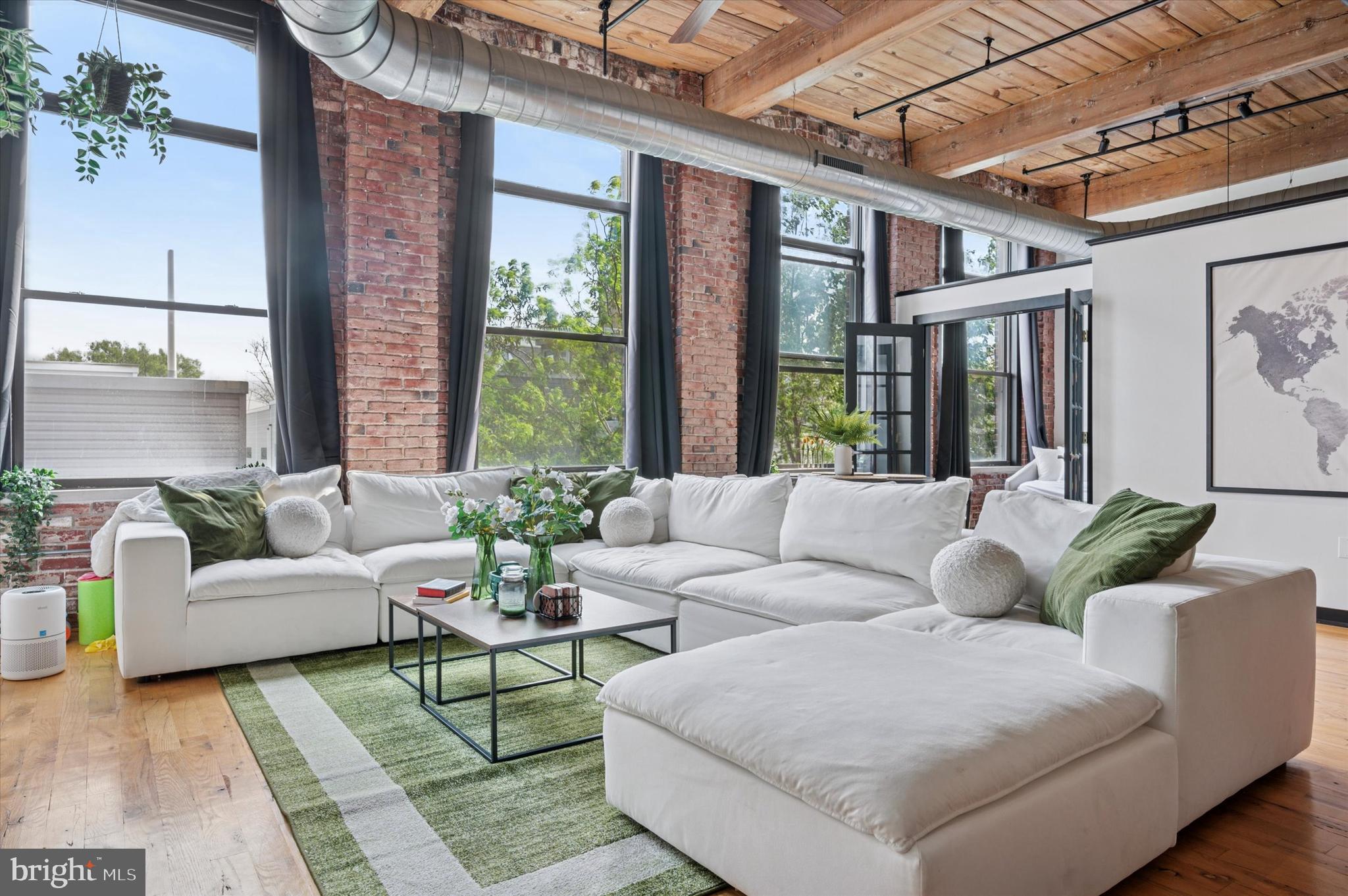 KENSINGTON - Residential