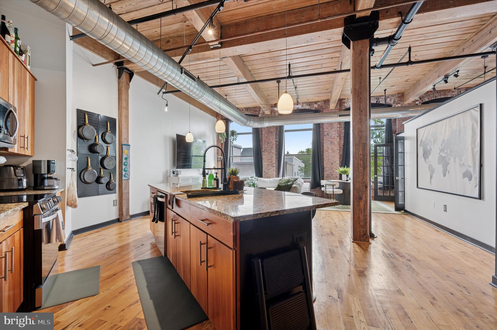 KENSINGTON - Residential