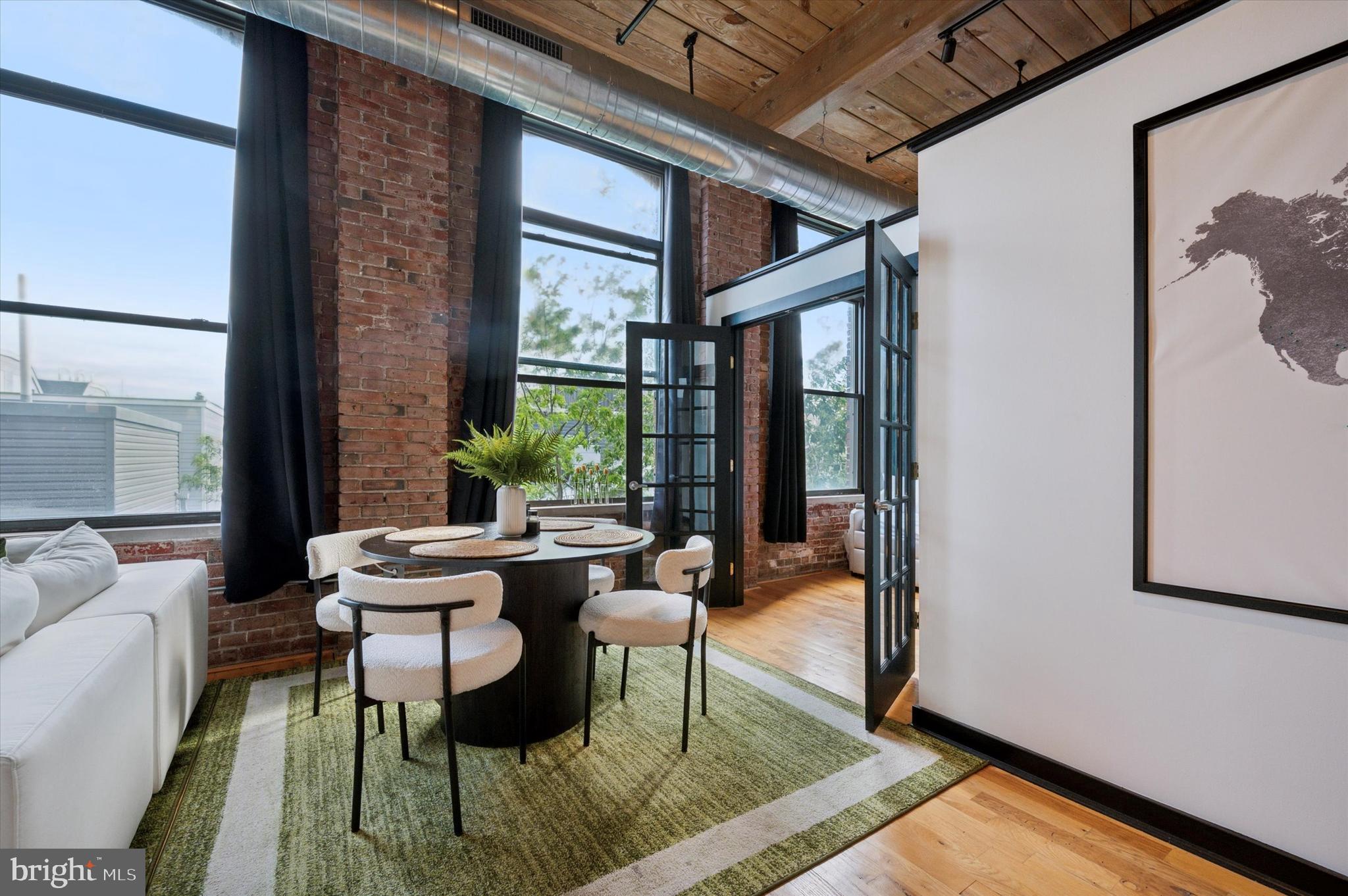 KENSINGTON - Residential
