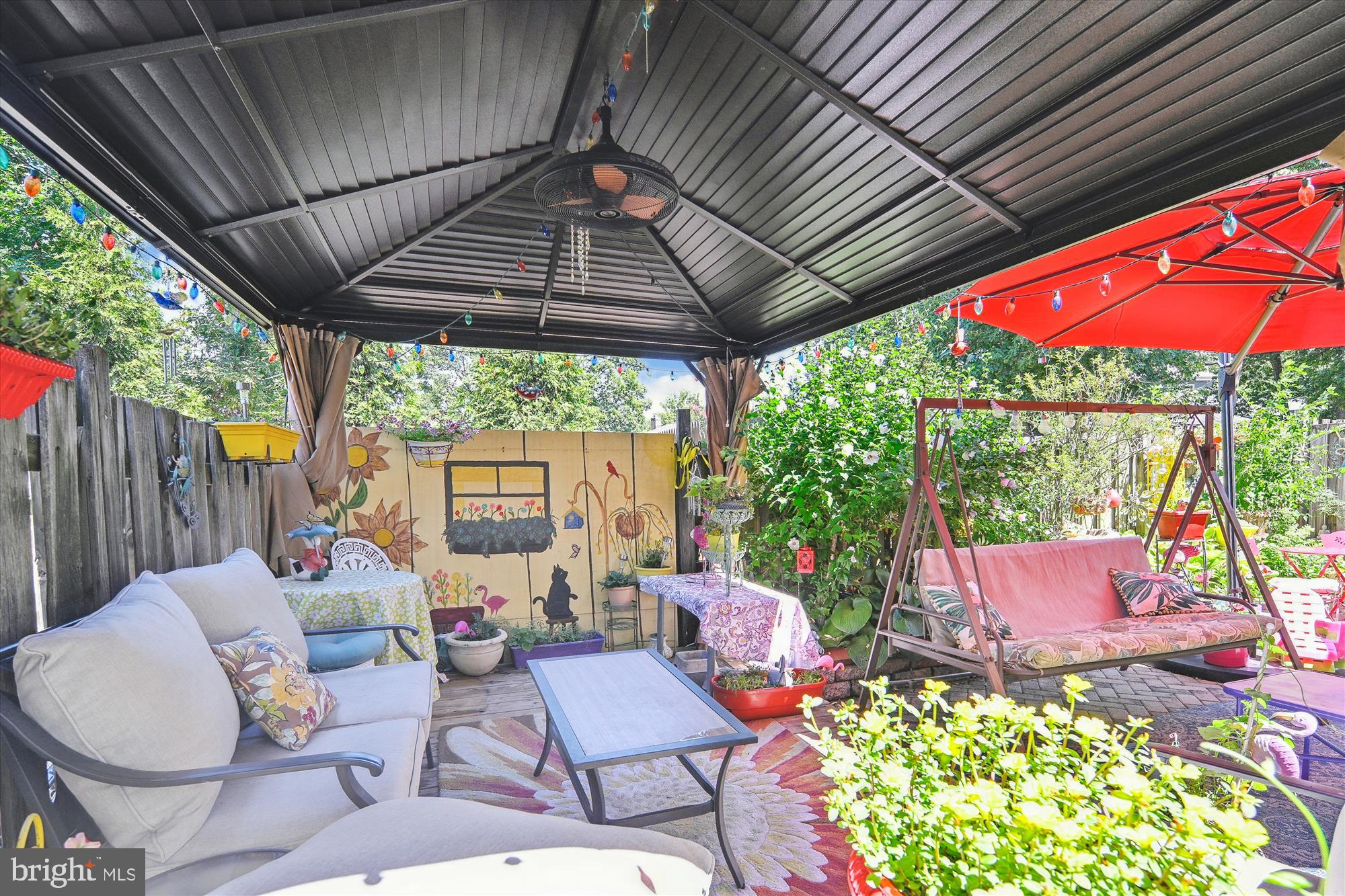 POINT OF WOODS - Residential