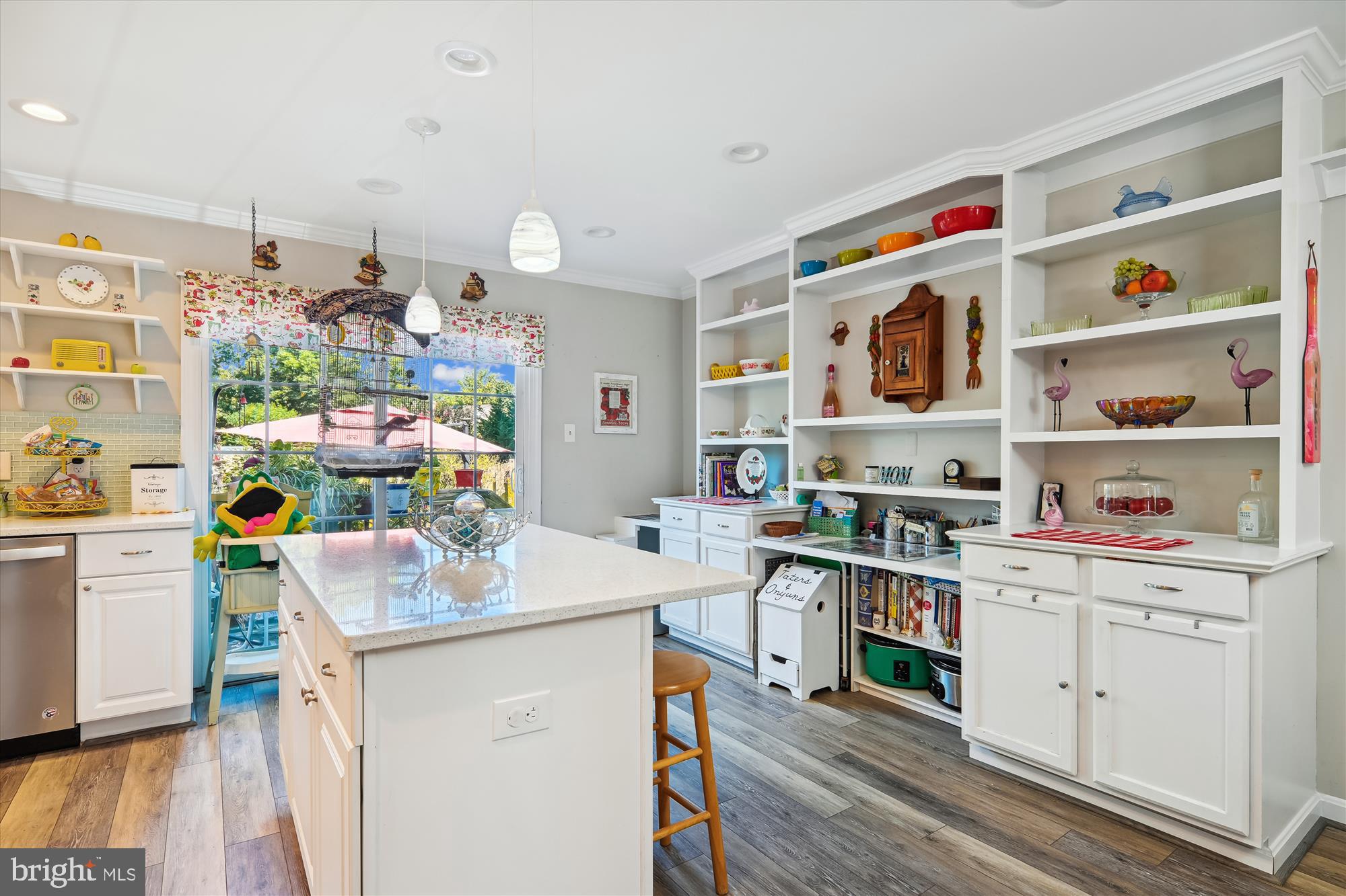 POINT OF WOODS - Residential