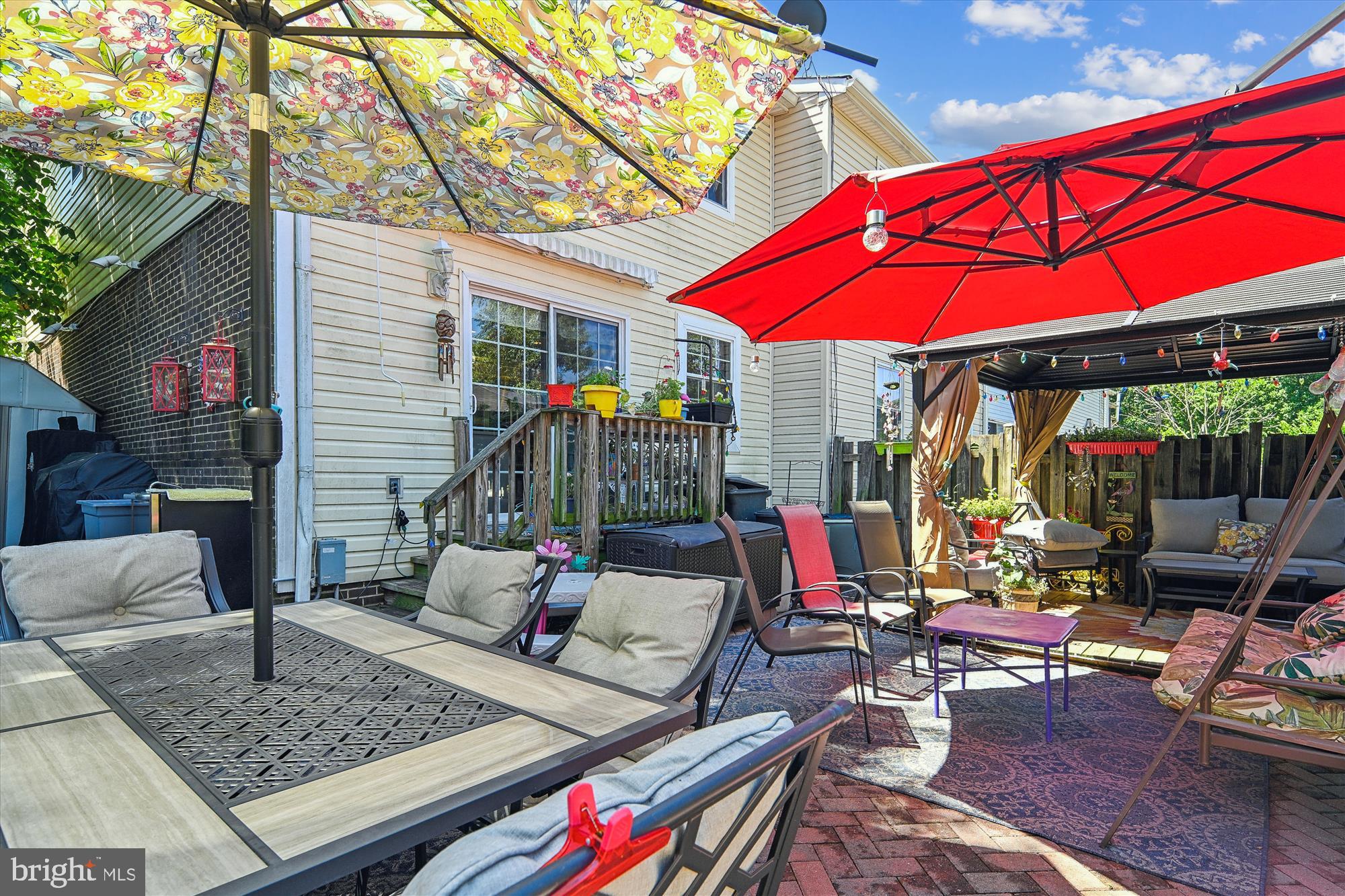 POINT OF WOODS - Residential