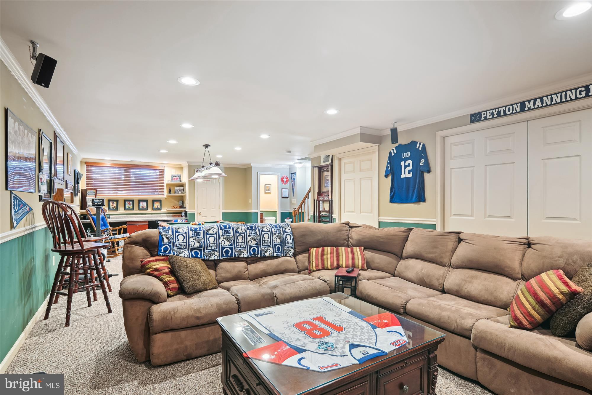 POINT OF WOODS - Residential