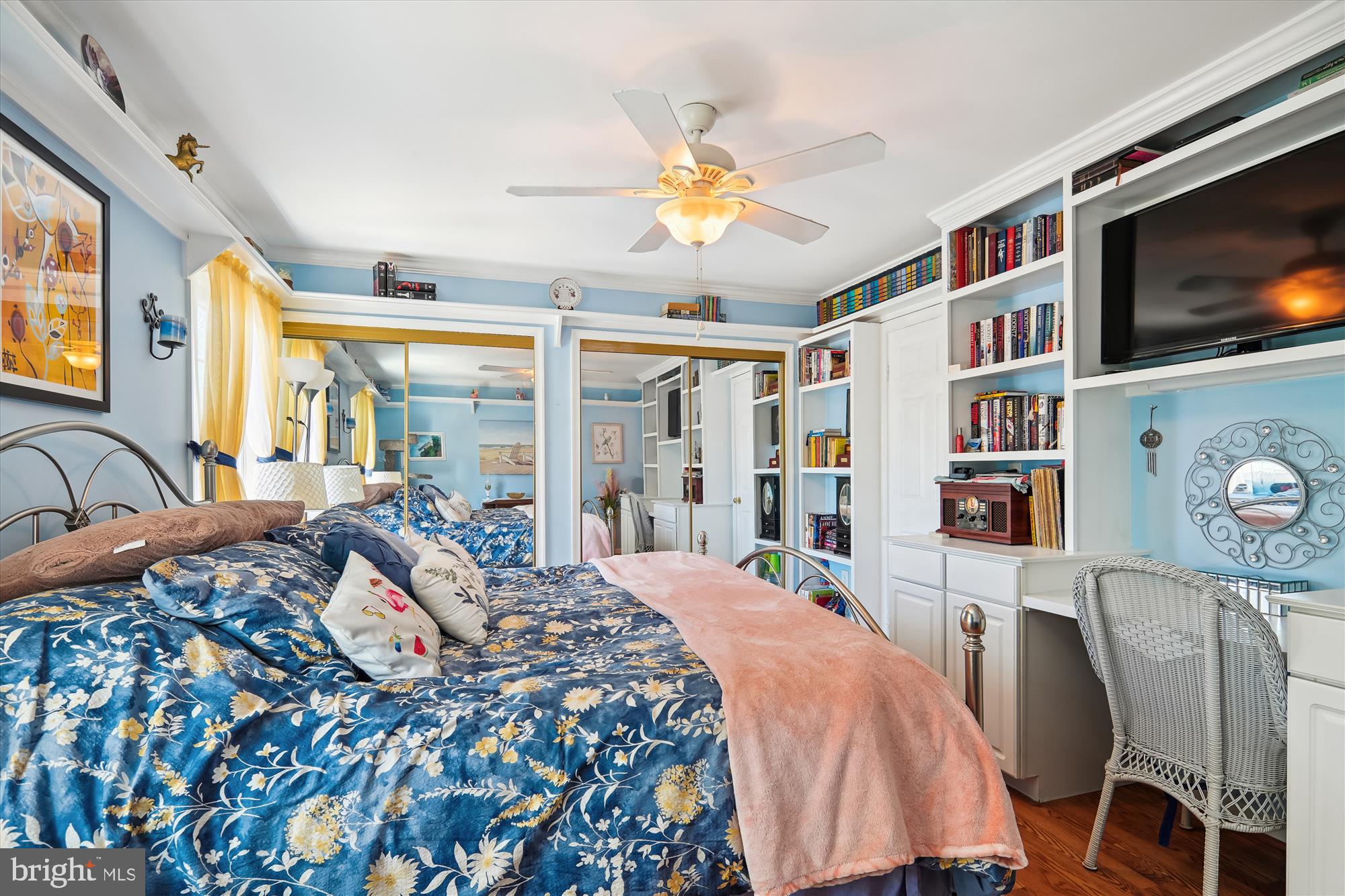 POINT OF WOODS - Residential