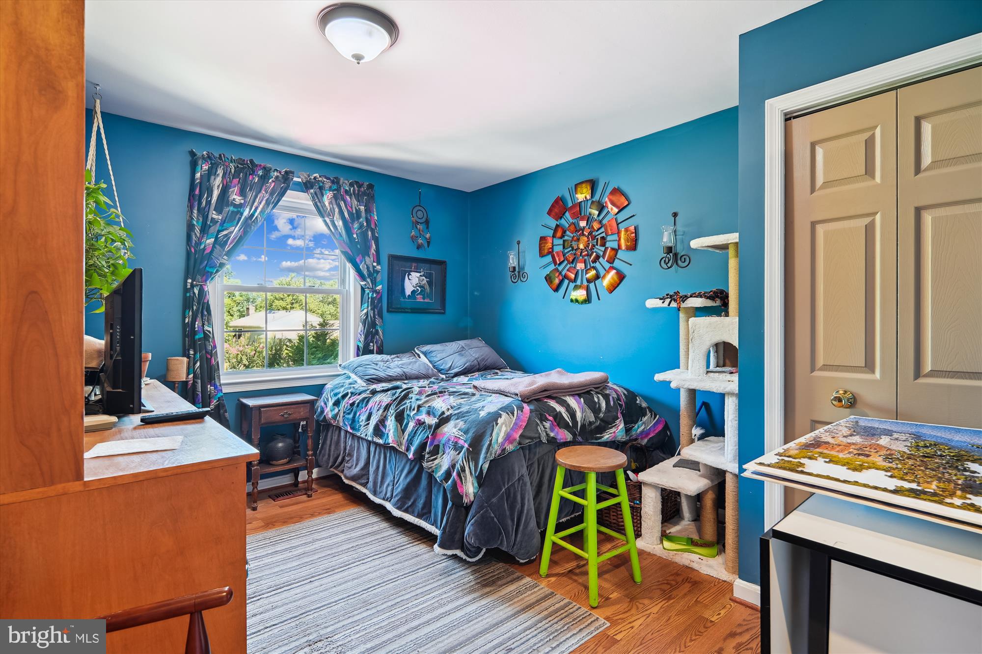 POINT OF WOODS - Residential