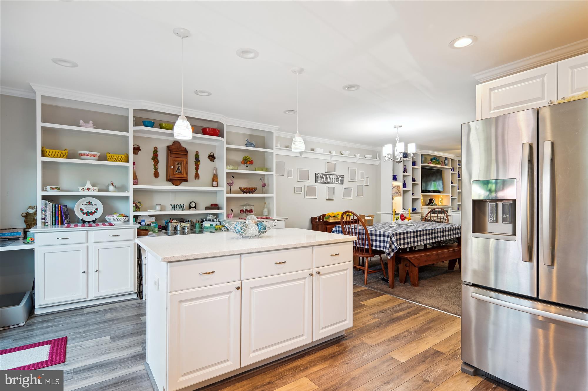 POINT OF WOODS - Residential