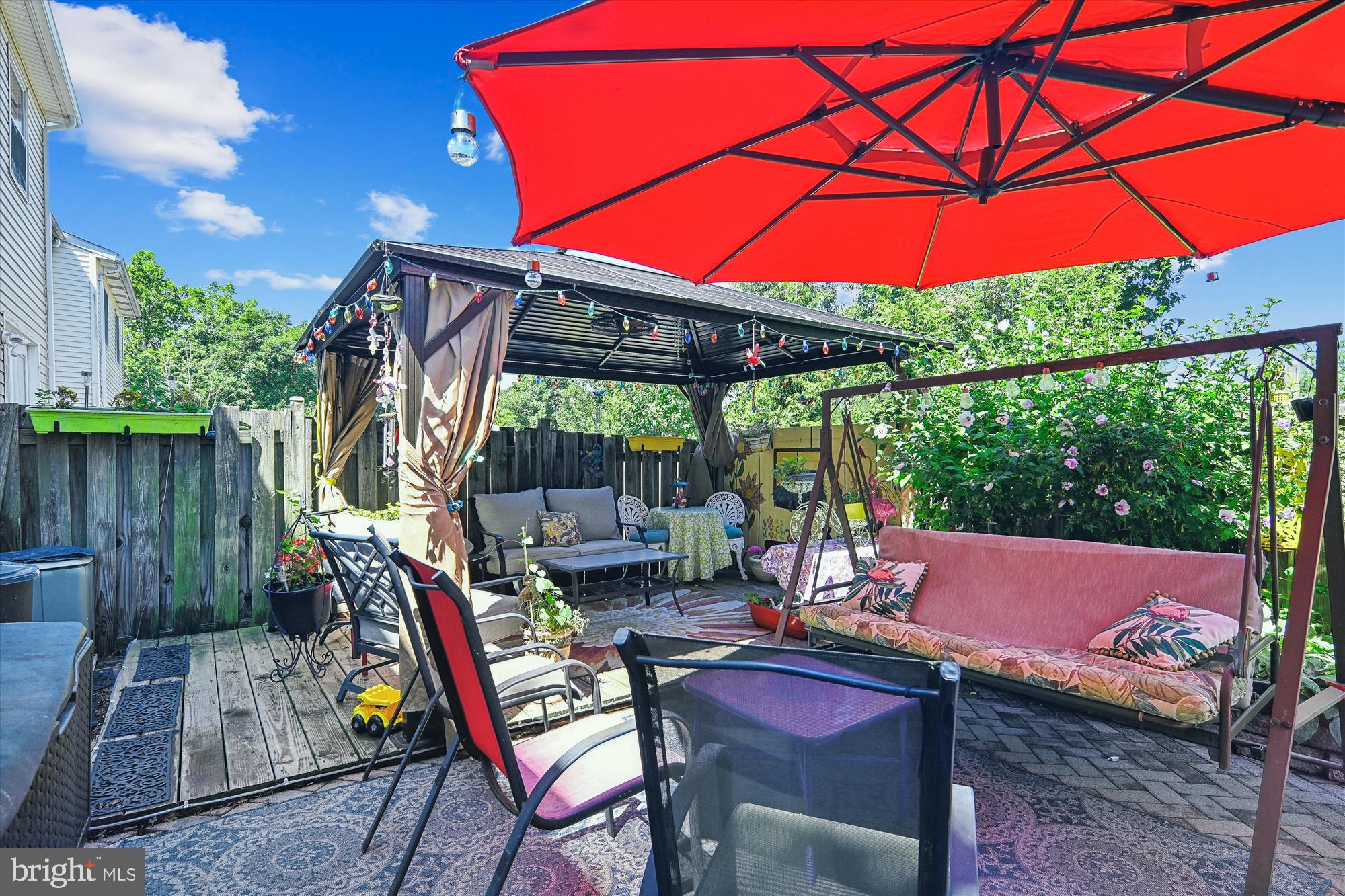 POINT OF WOODS - Residential