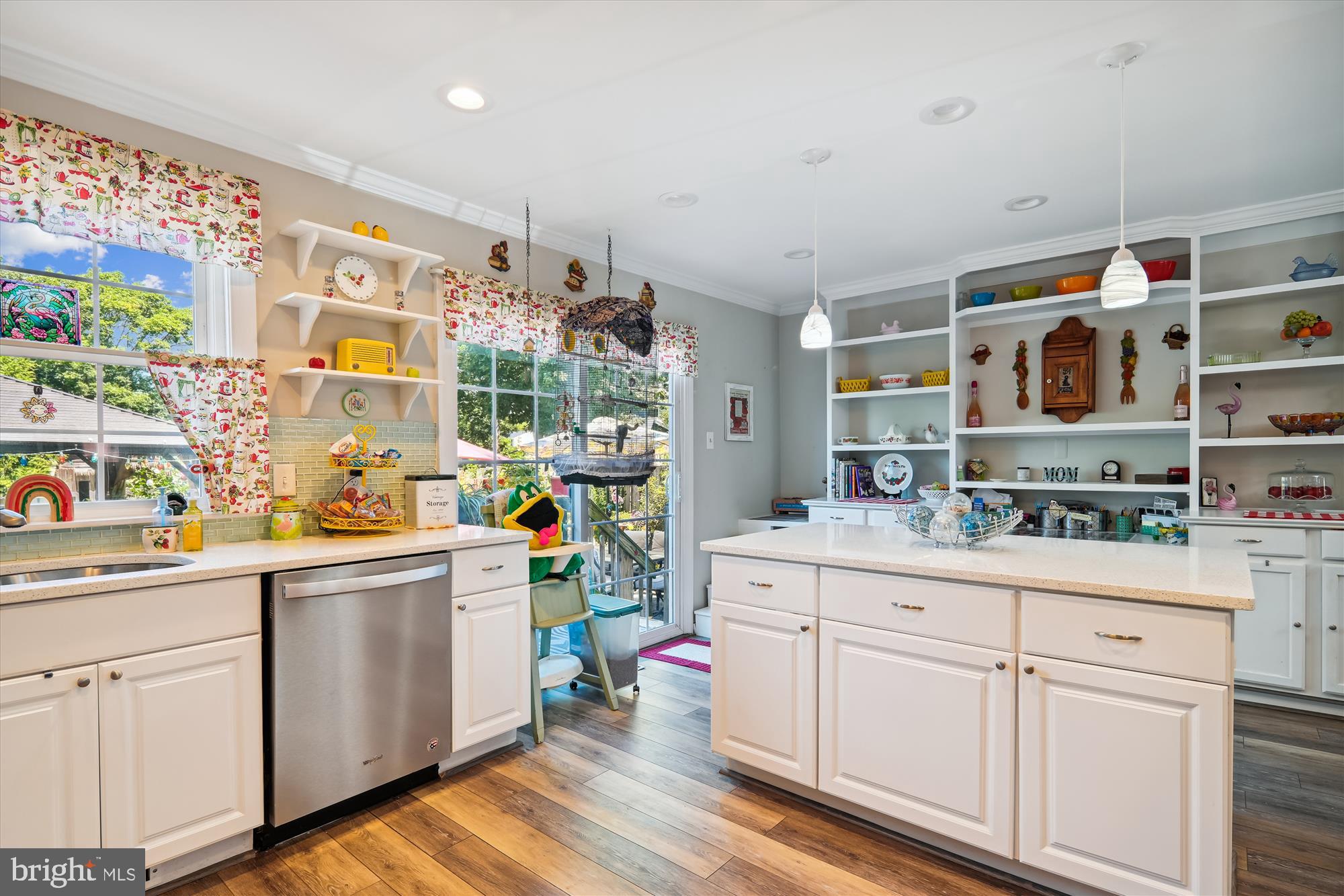 POINT OF WOODS - Residential