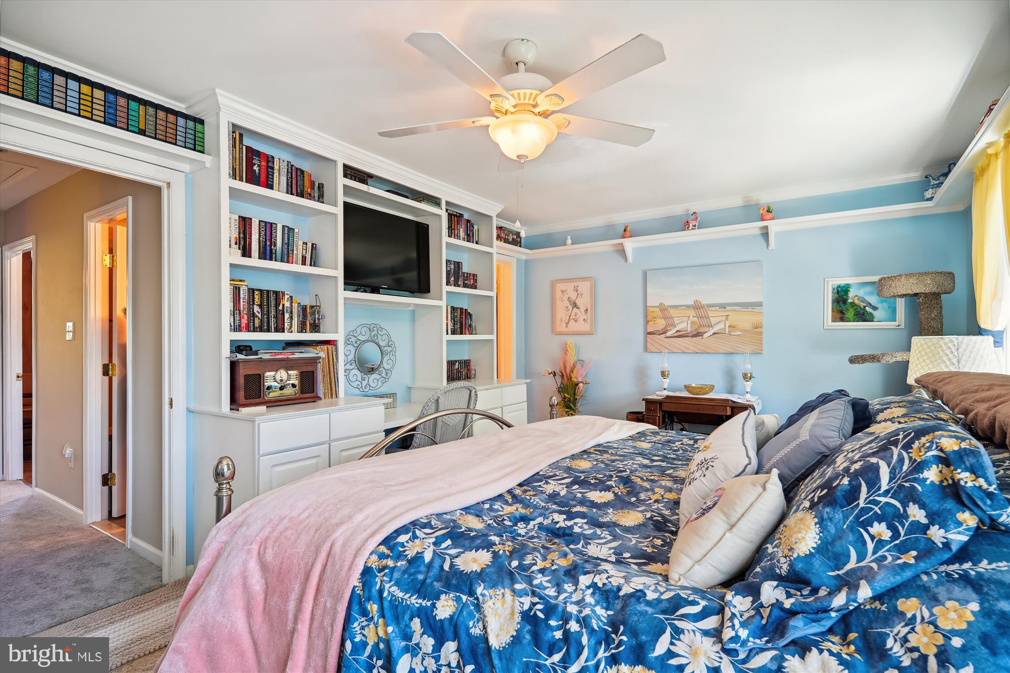 POINT OF WOODS - Residential