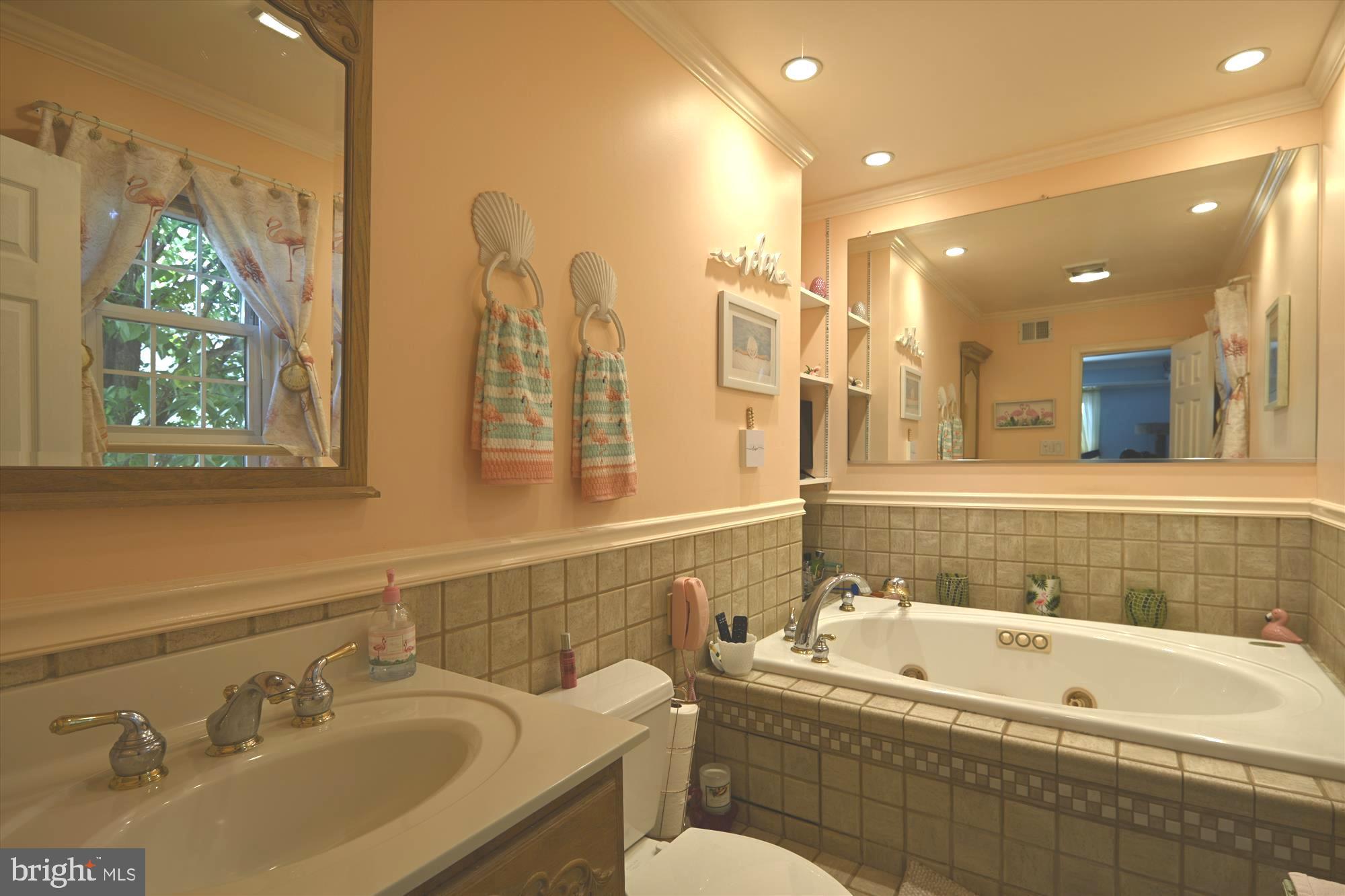 POINT OF WOODS - Residential