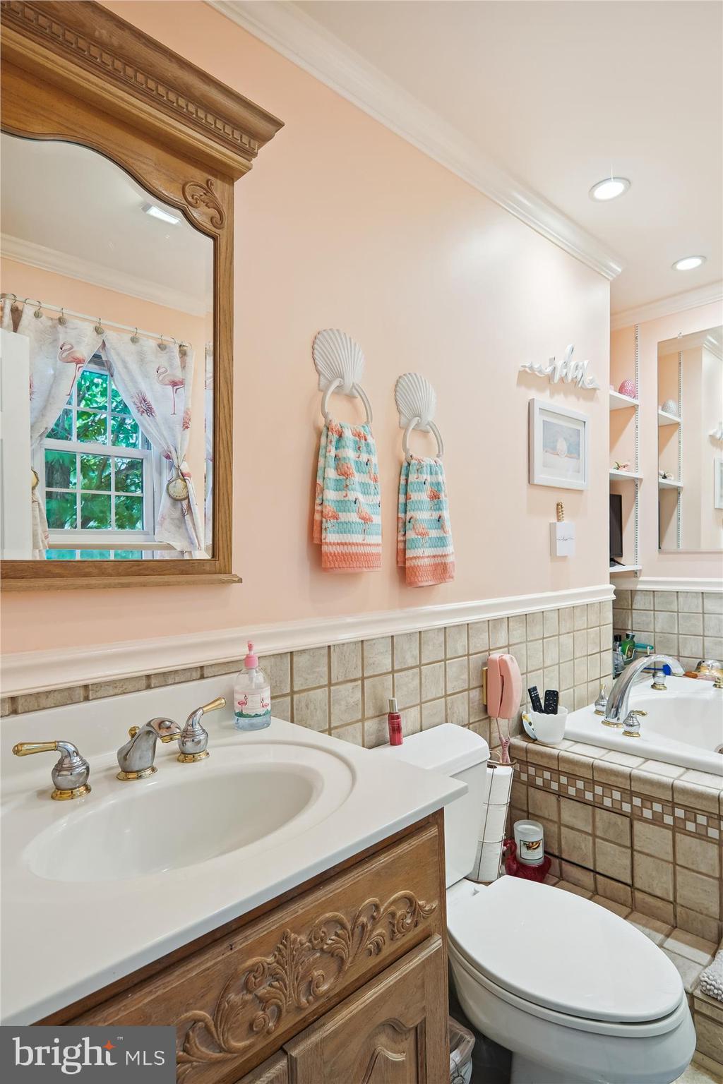 POINT OF WOODS - Residential